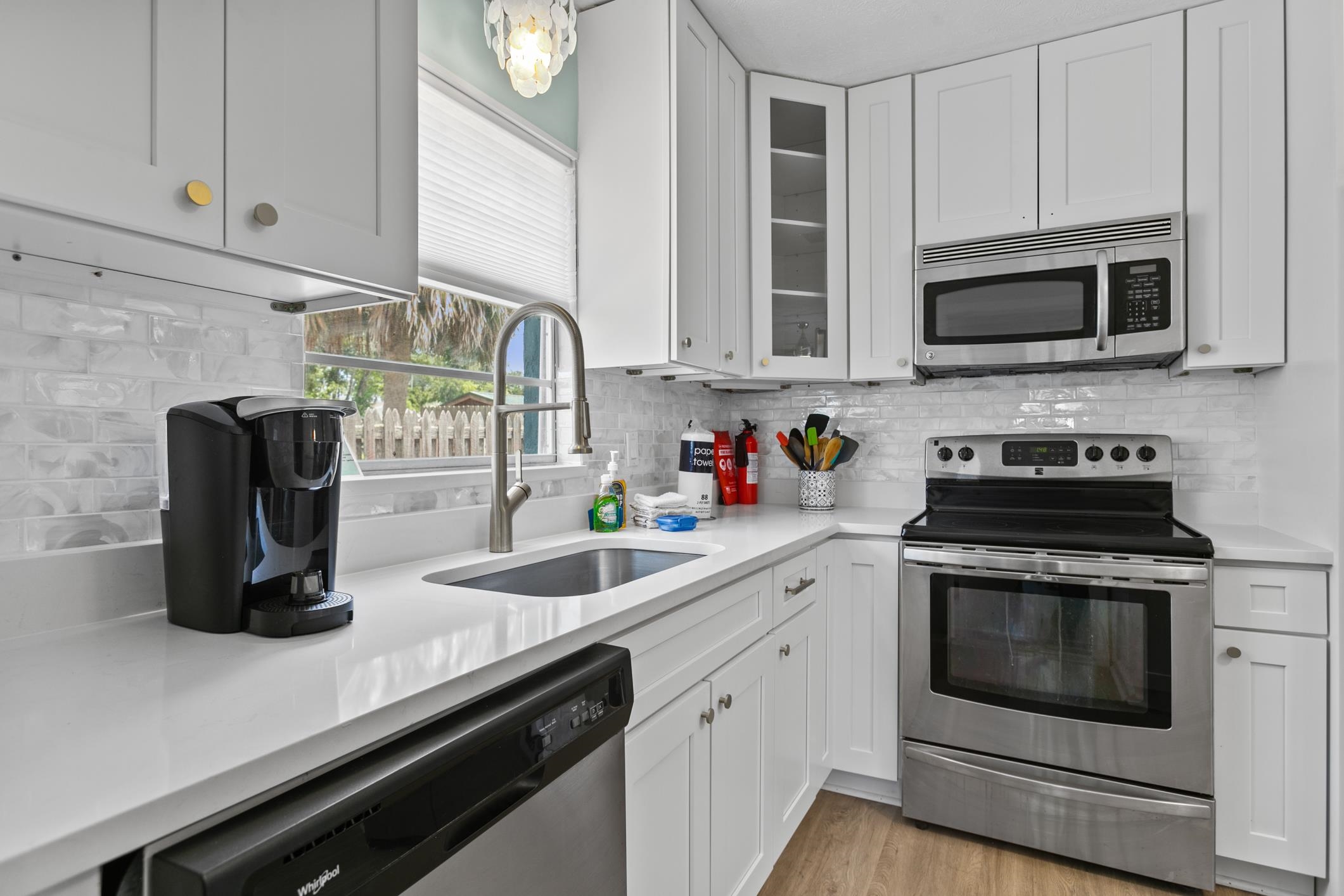 11 Sea Park Dr (Pool Home)