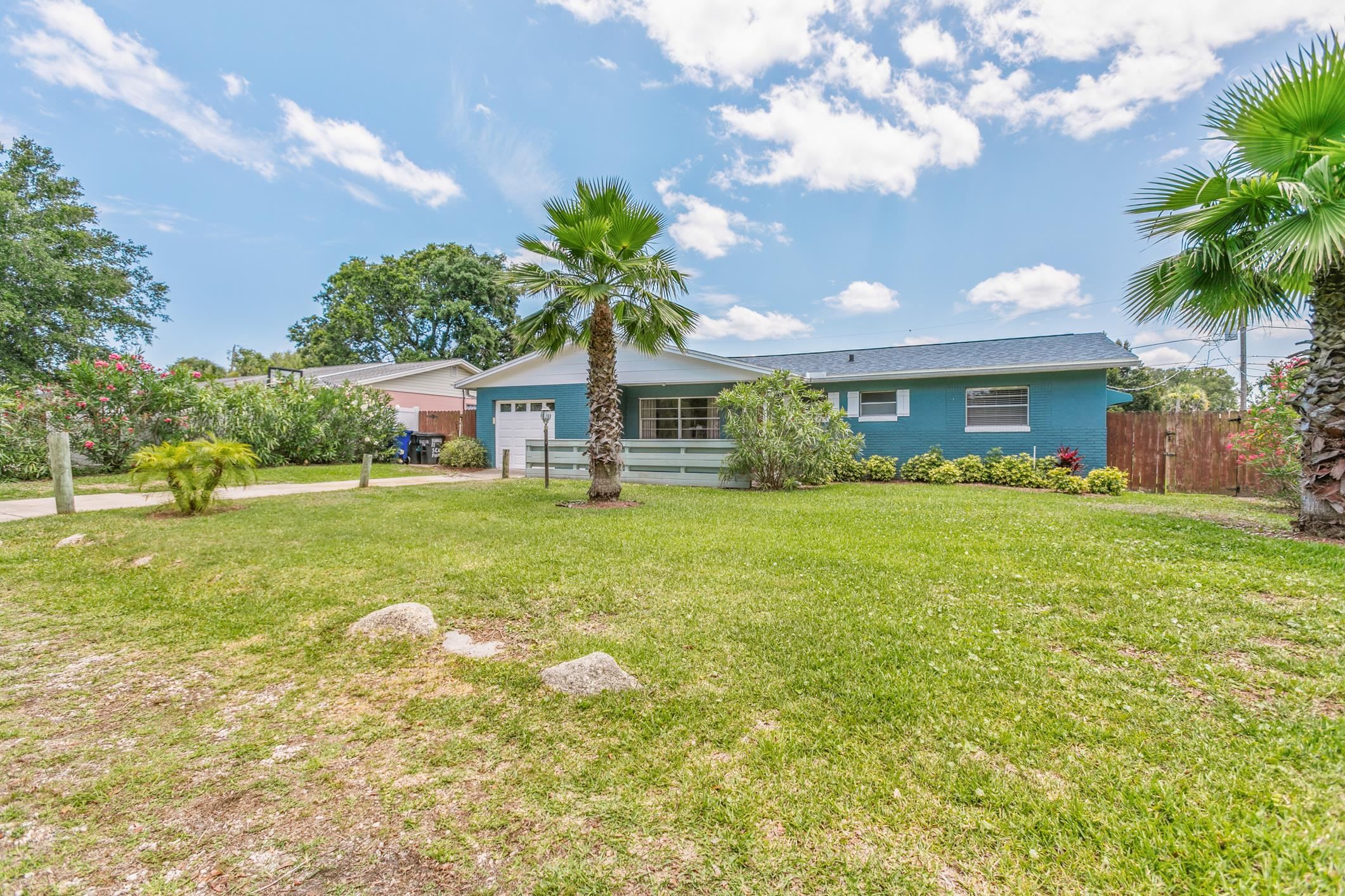 11 Sea Park Dr (Pool Home)