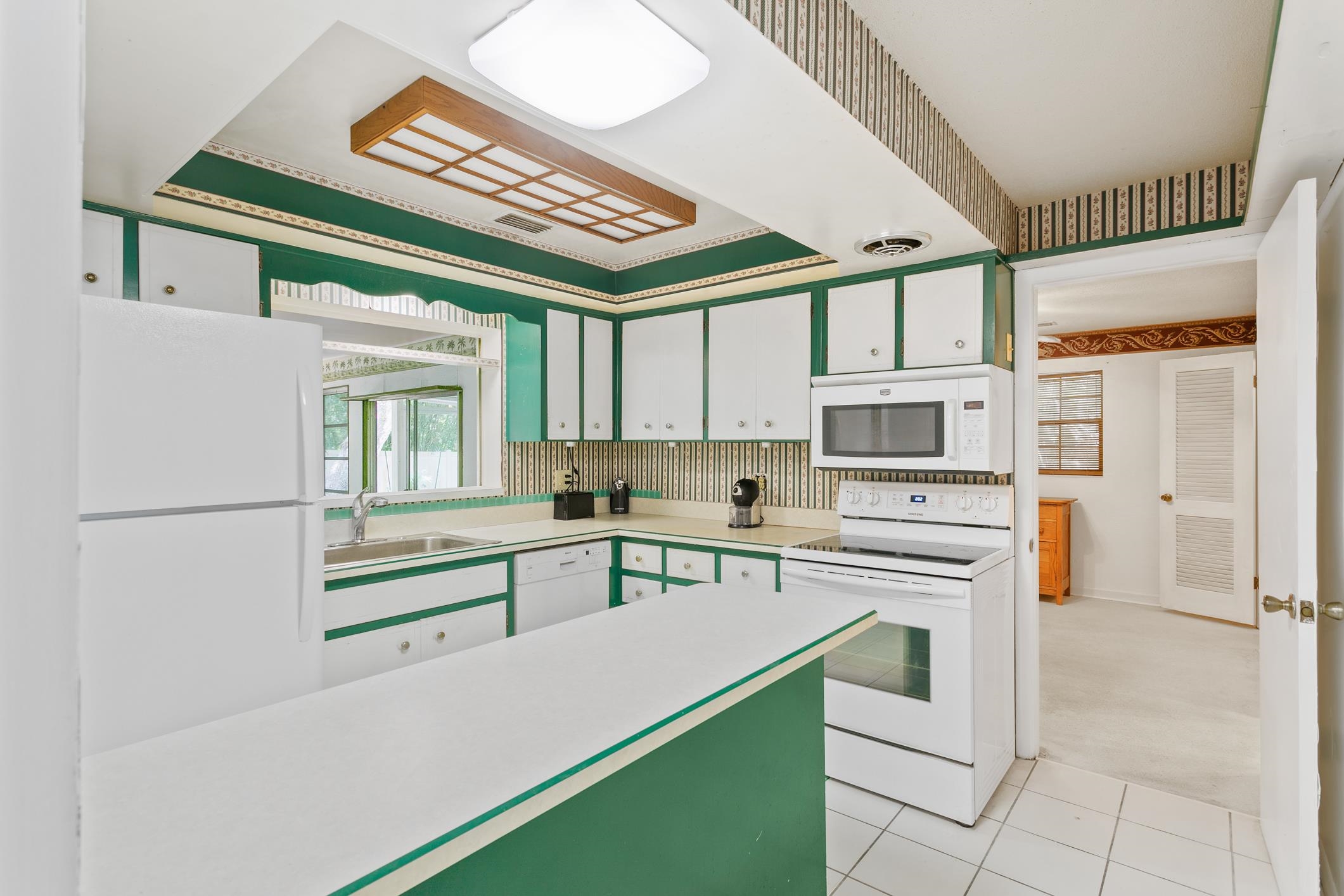 14 Willow Dr