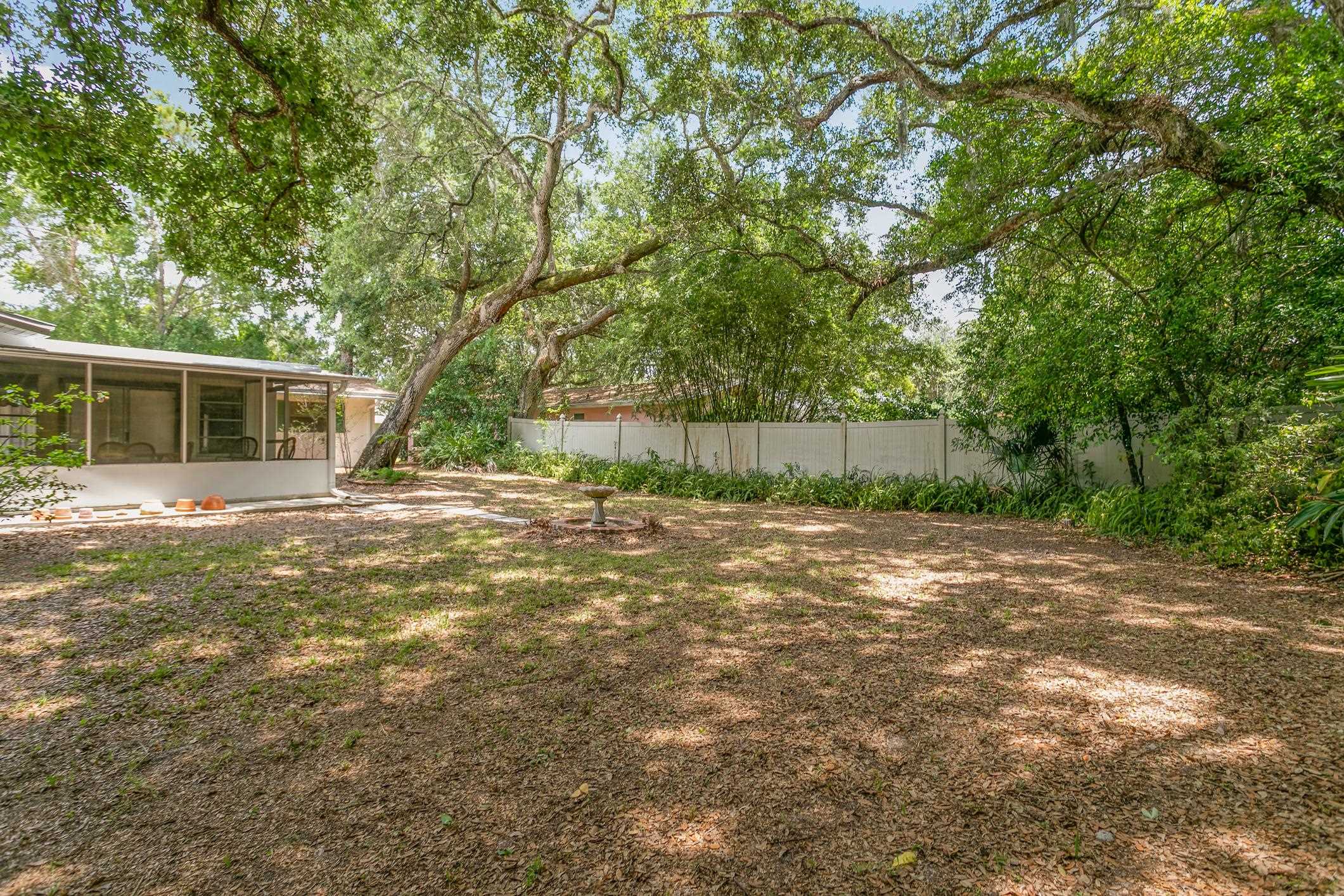 14 Willow Dr