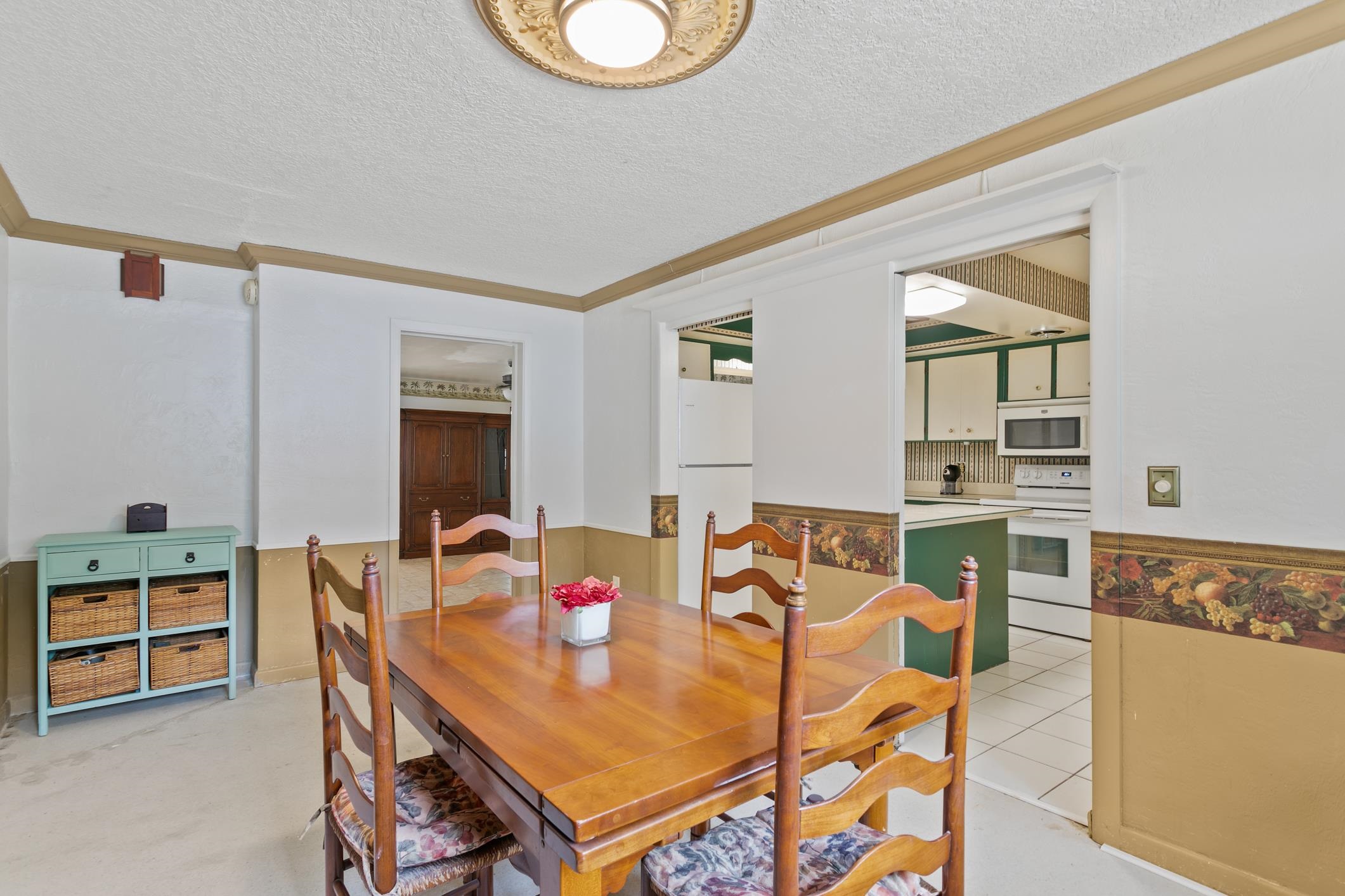 14 Willow Dr