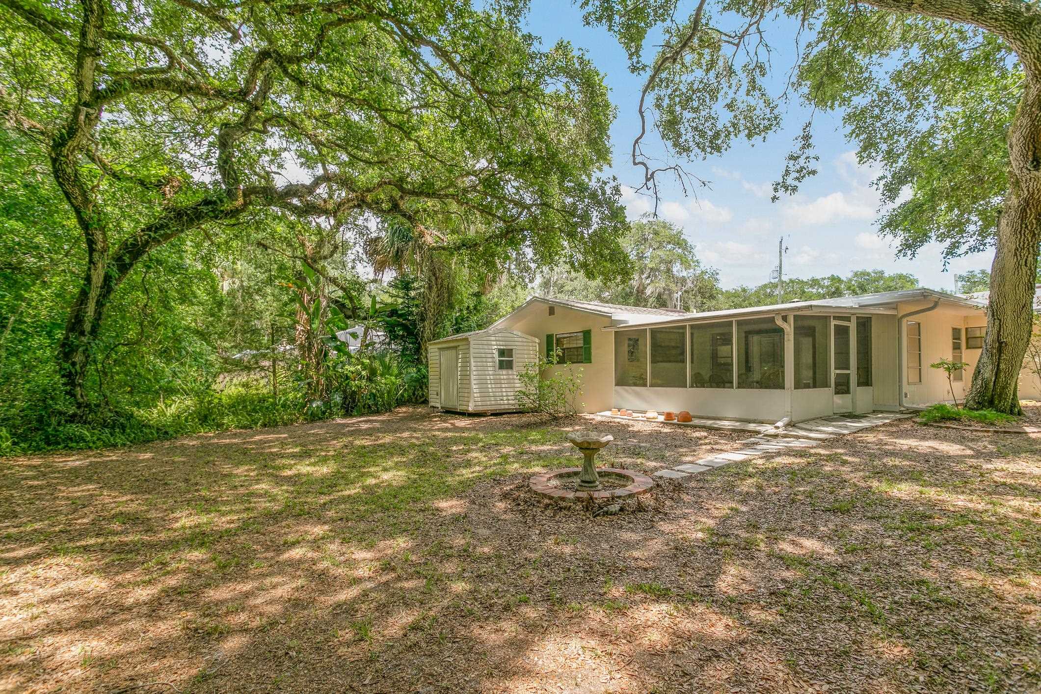 14 Willow Dr