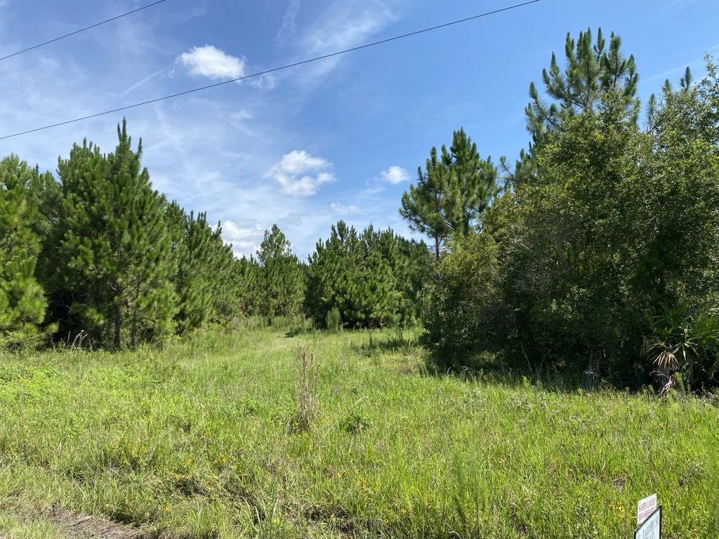 550 W River Road