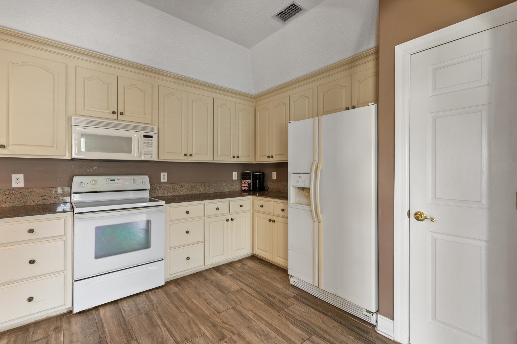 301 Royal Caribbean Ct