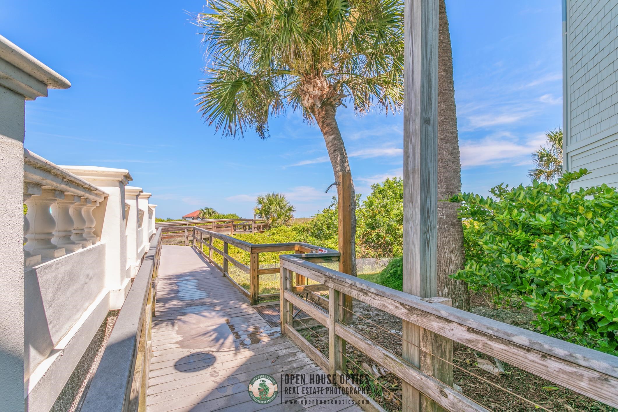 301 Royal Caribbean Ct