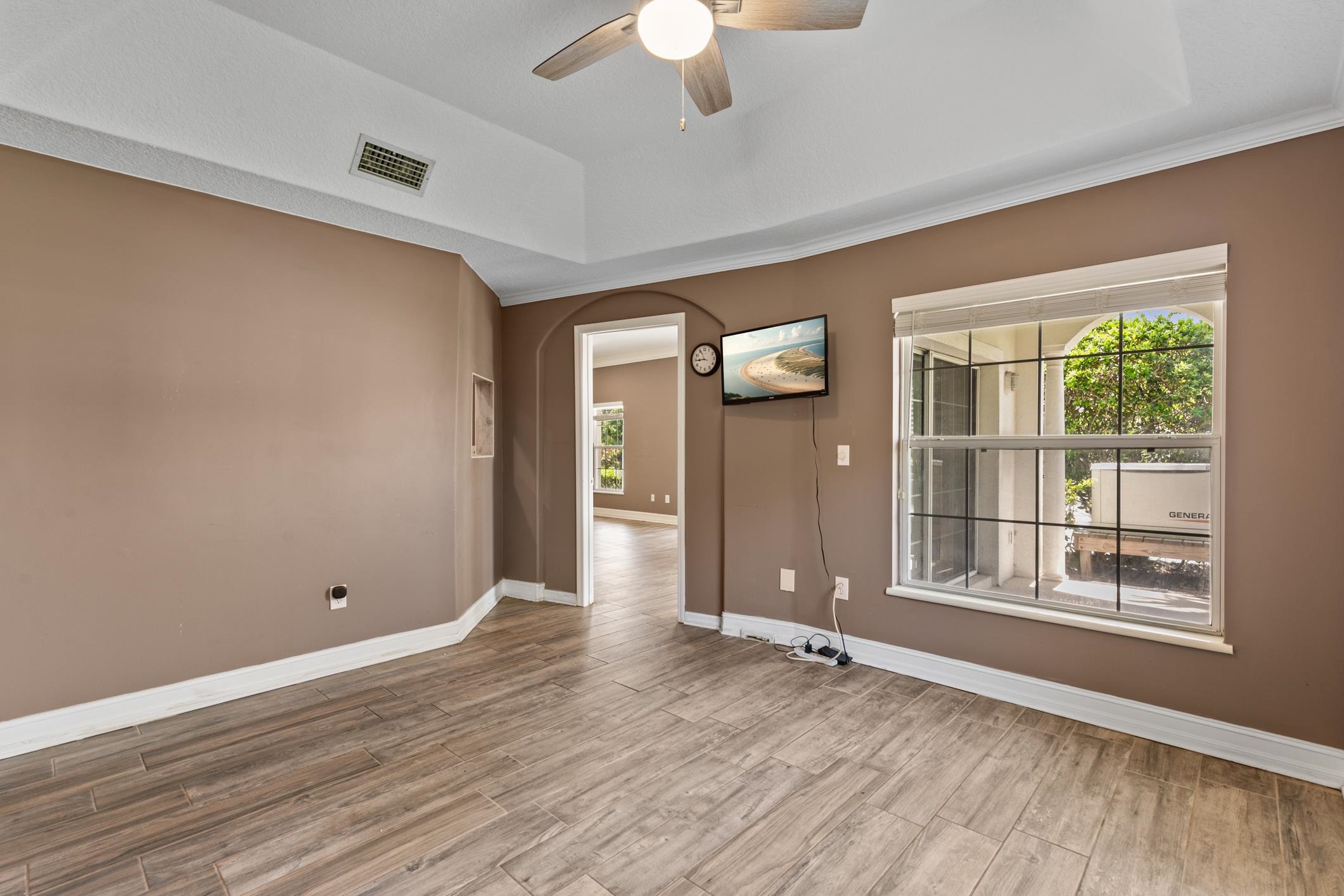 301 Royal Caribbean Ct