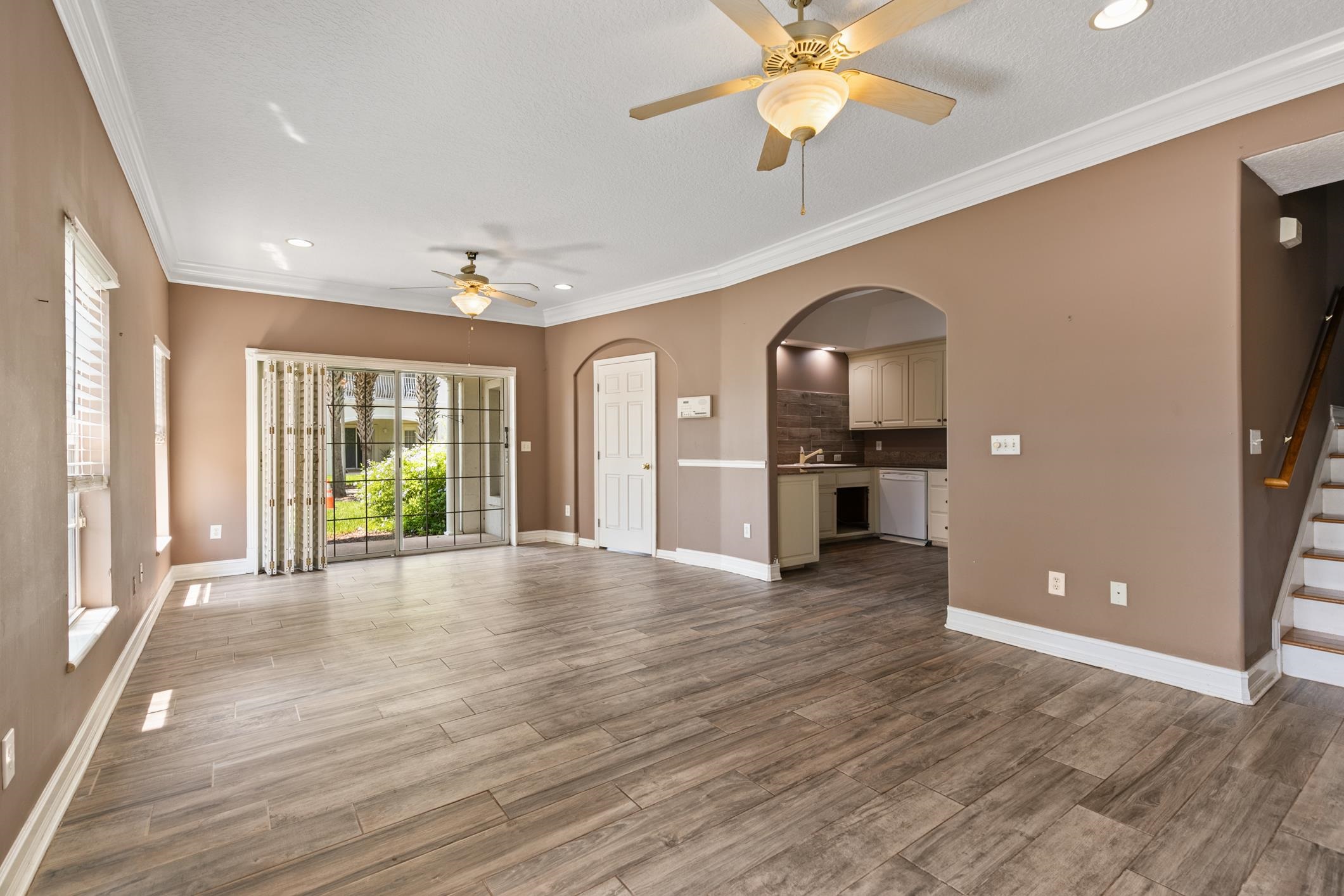 301 Royal Caribbean Ct