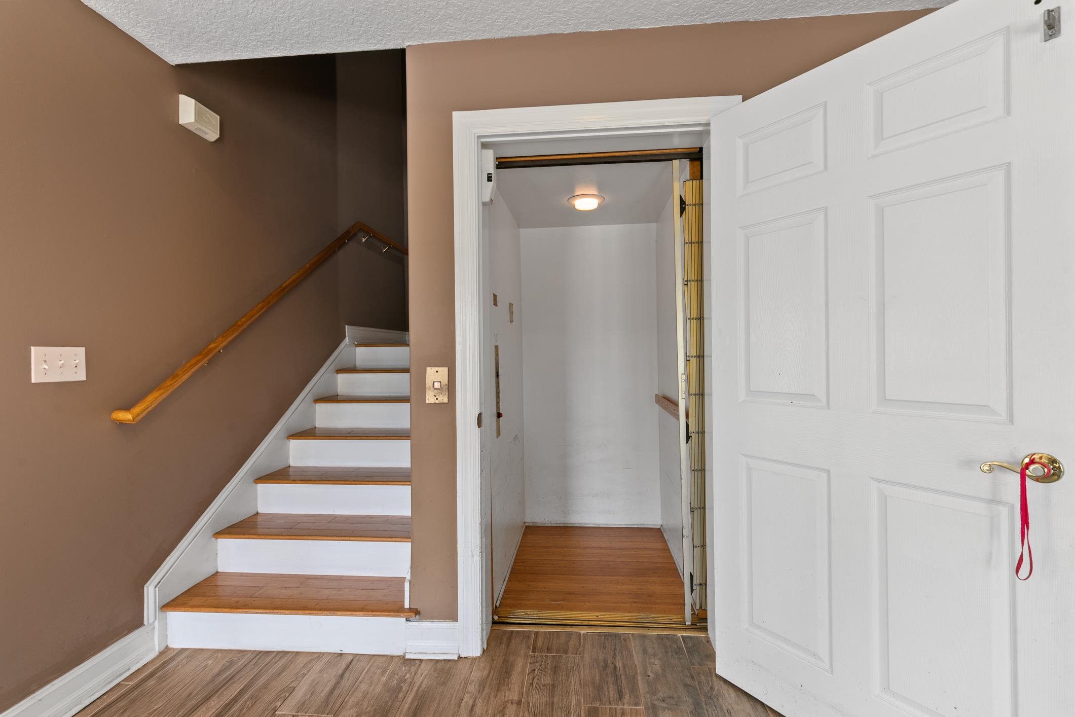 301 Royal Caribbean Ct