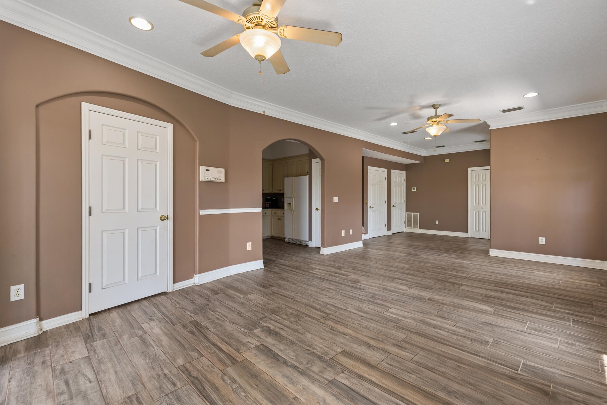 301 Royal Caribbean Ct