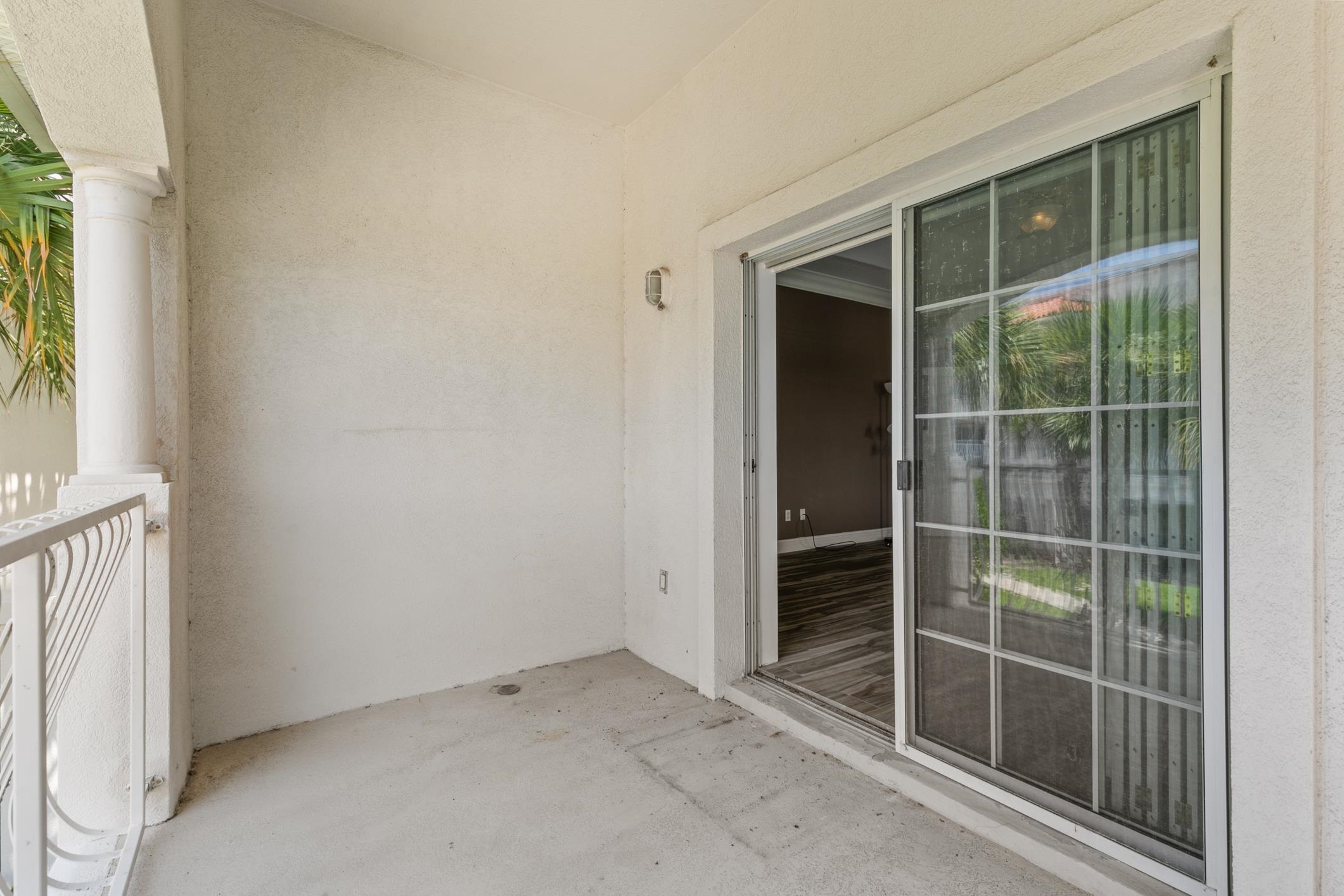 301 Royal Caribbean Ct