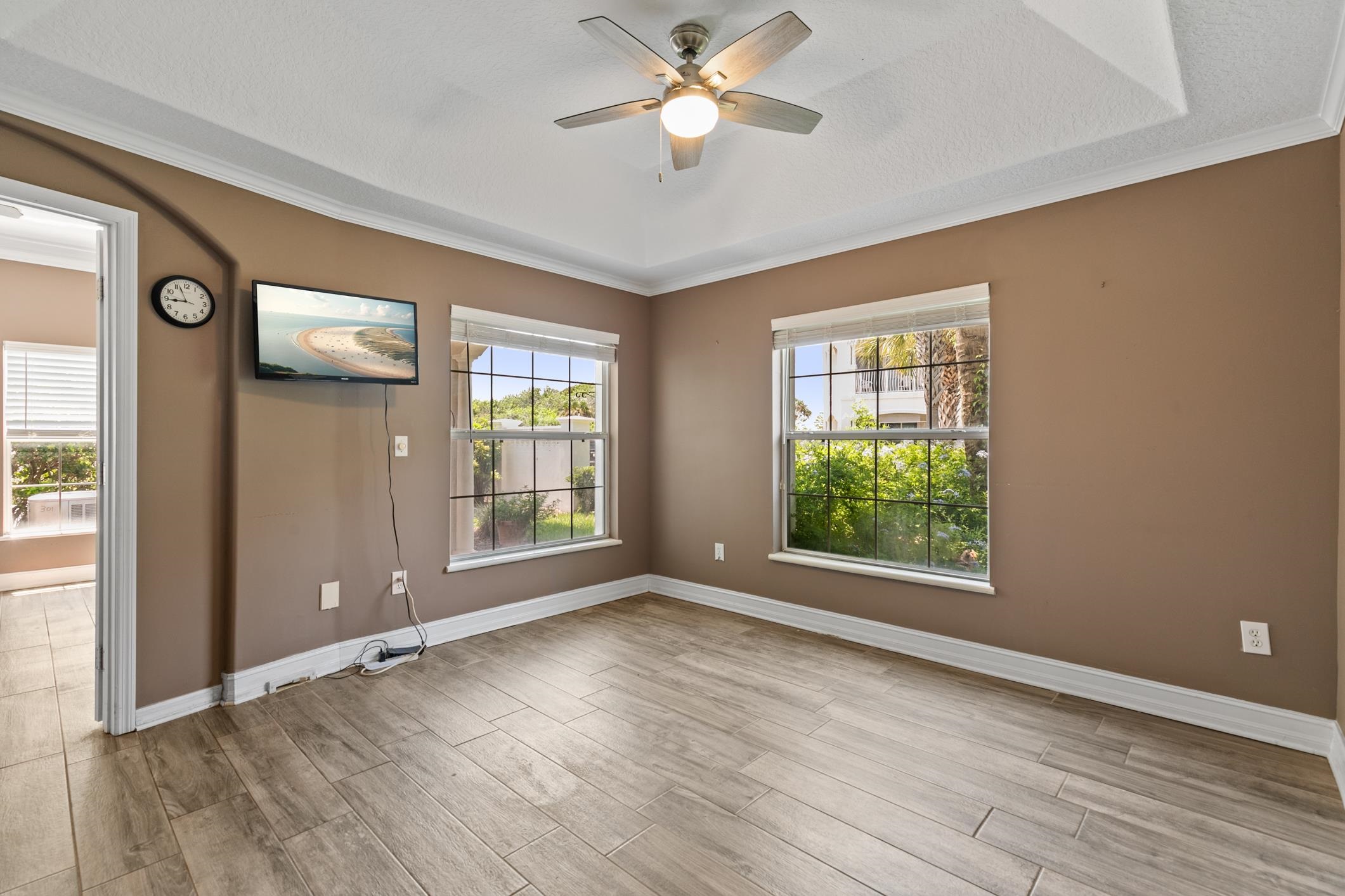 301 Royal Caribbean Ct