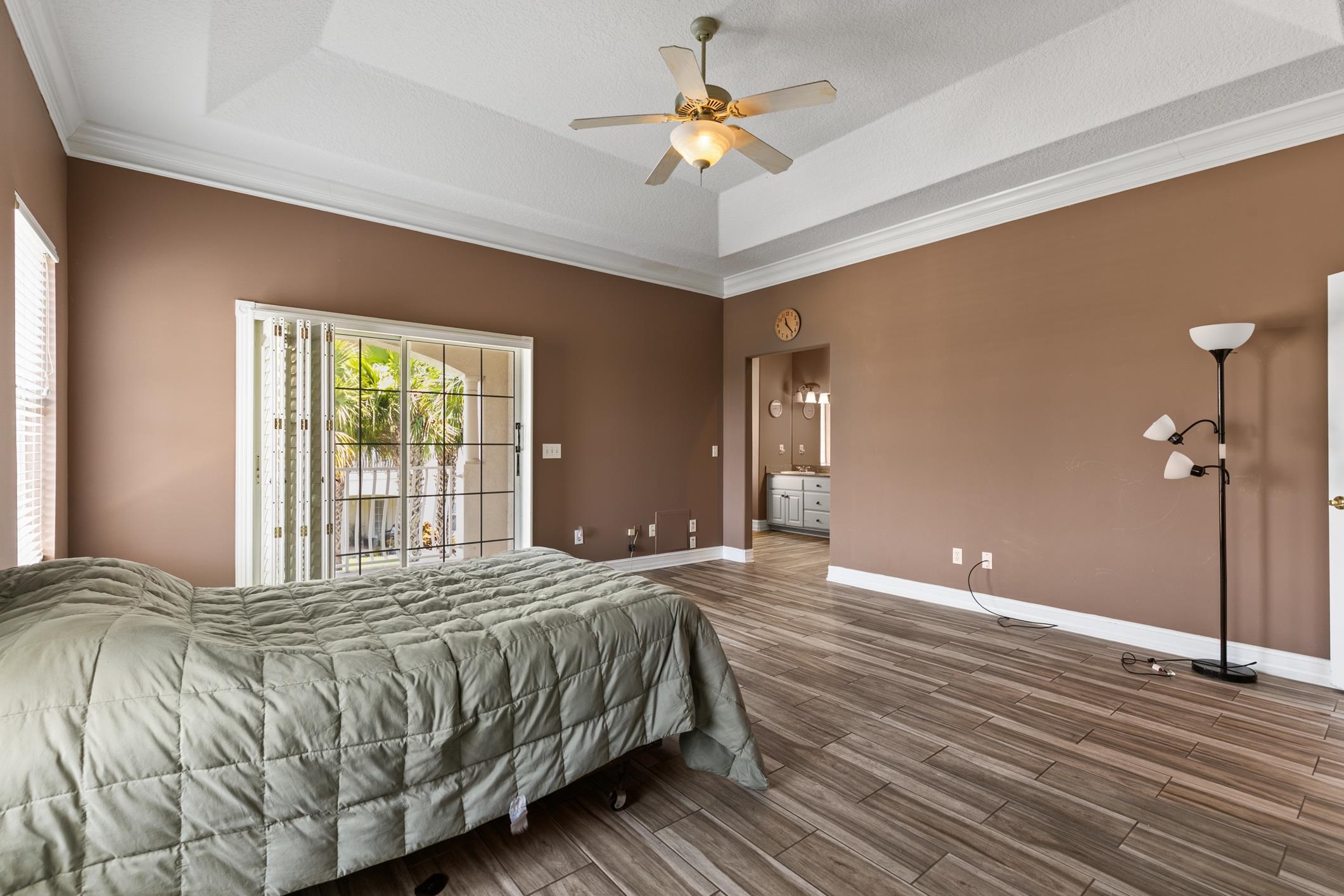 301 Royal Caribbean Ct