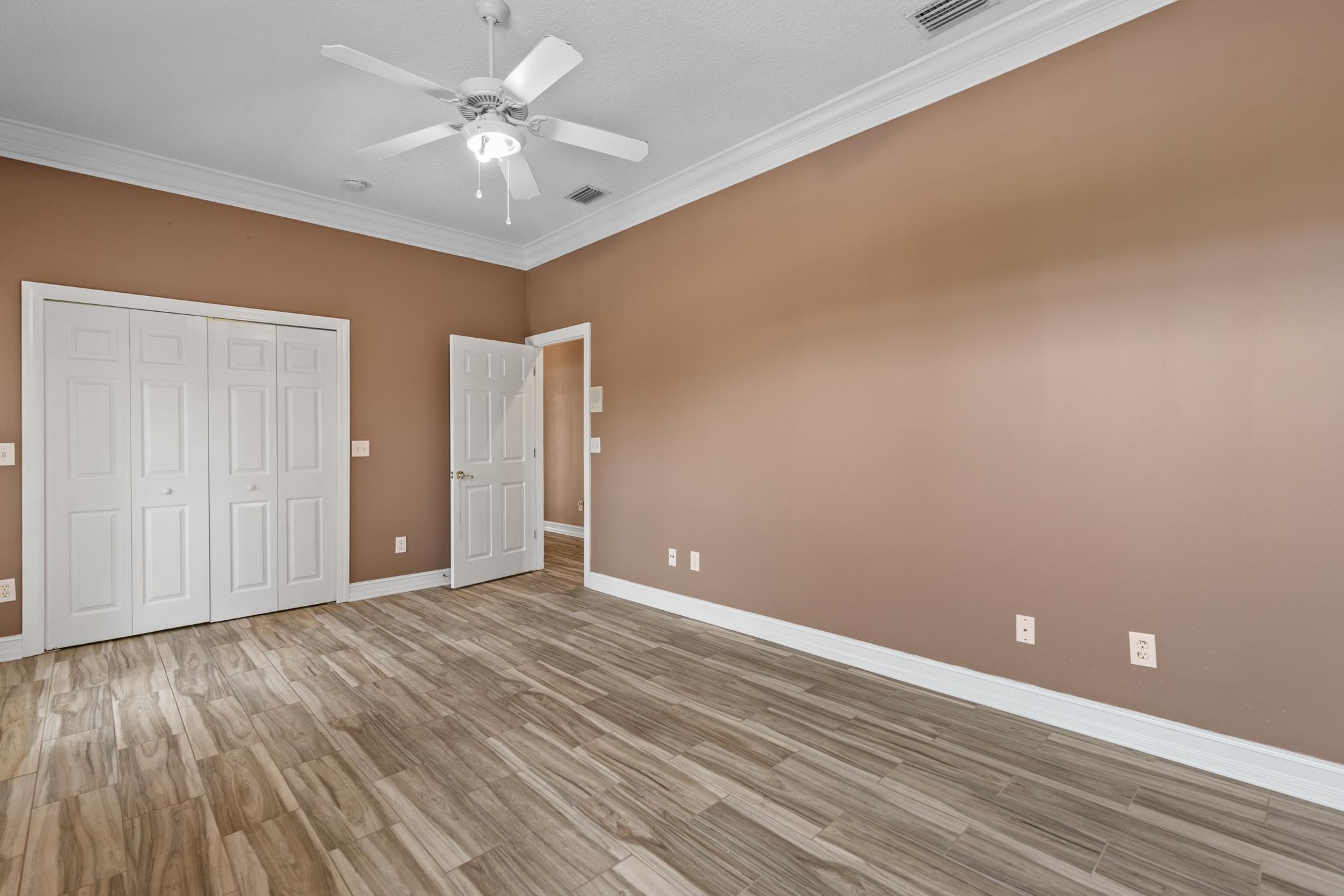 301 Royal Caribbean Ct