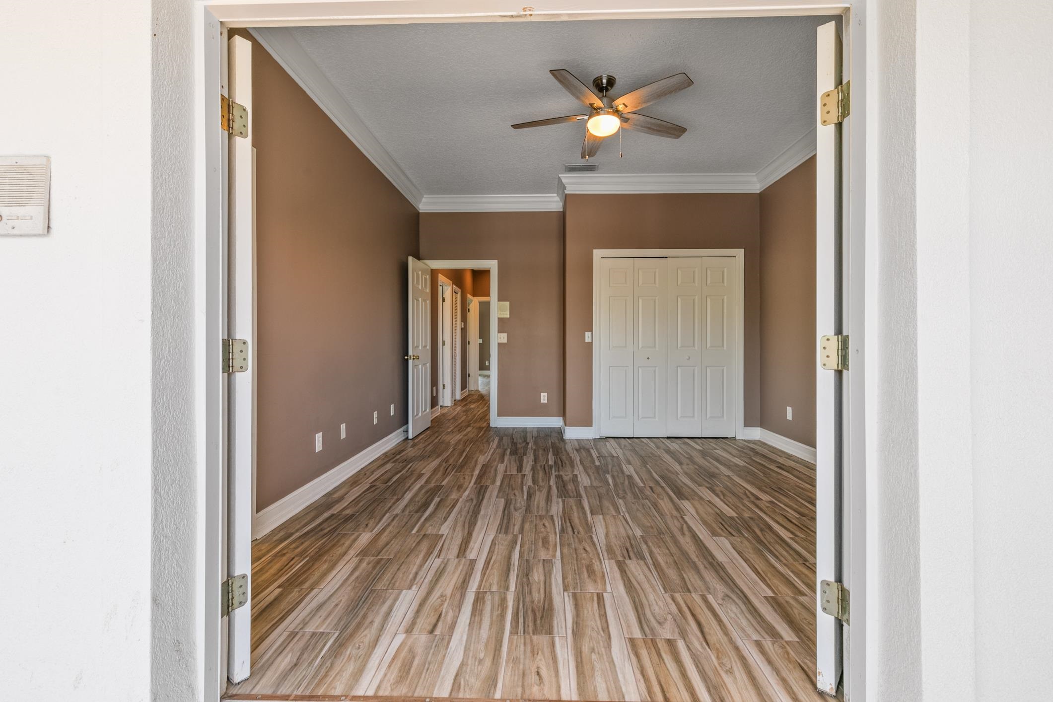 301 Royal Caribbean Ct