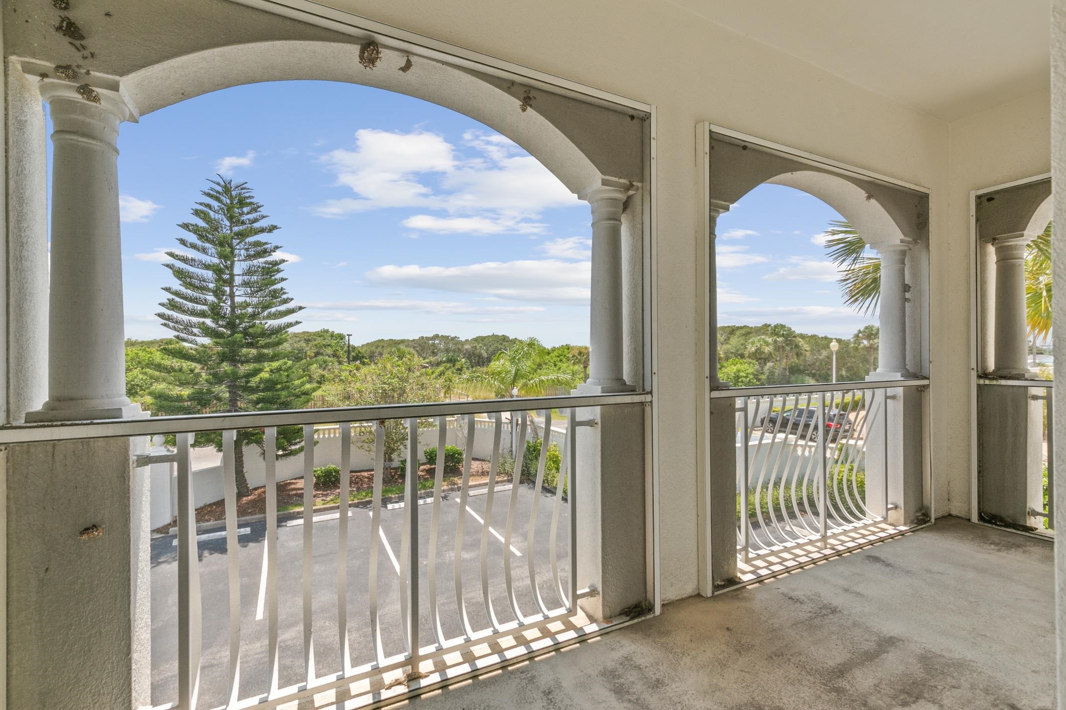 301 Royal Caribbean Ct