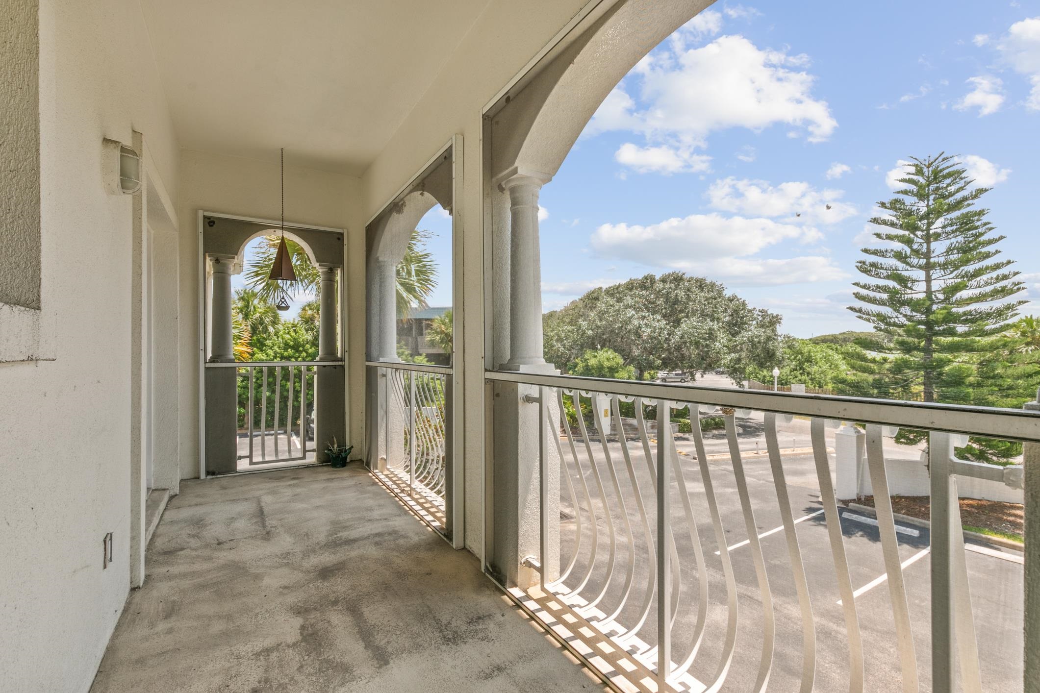 301 Royal Caribbean Ct
