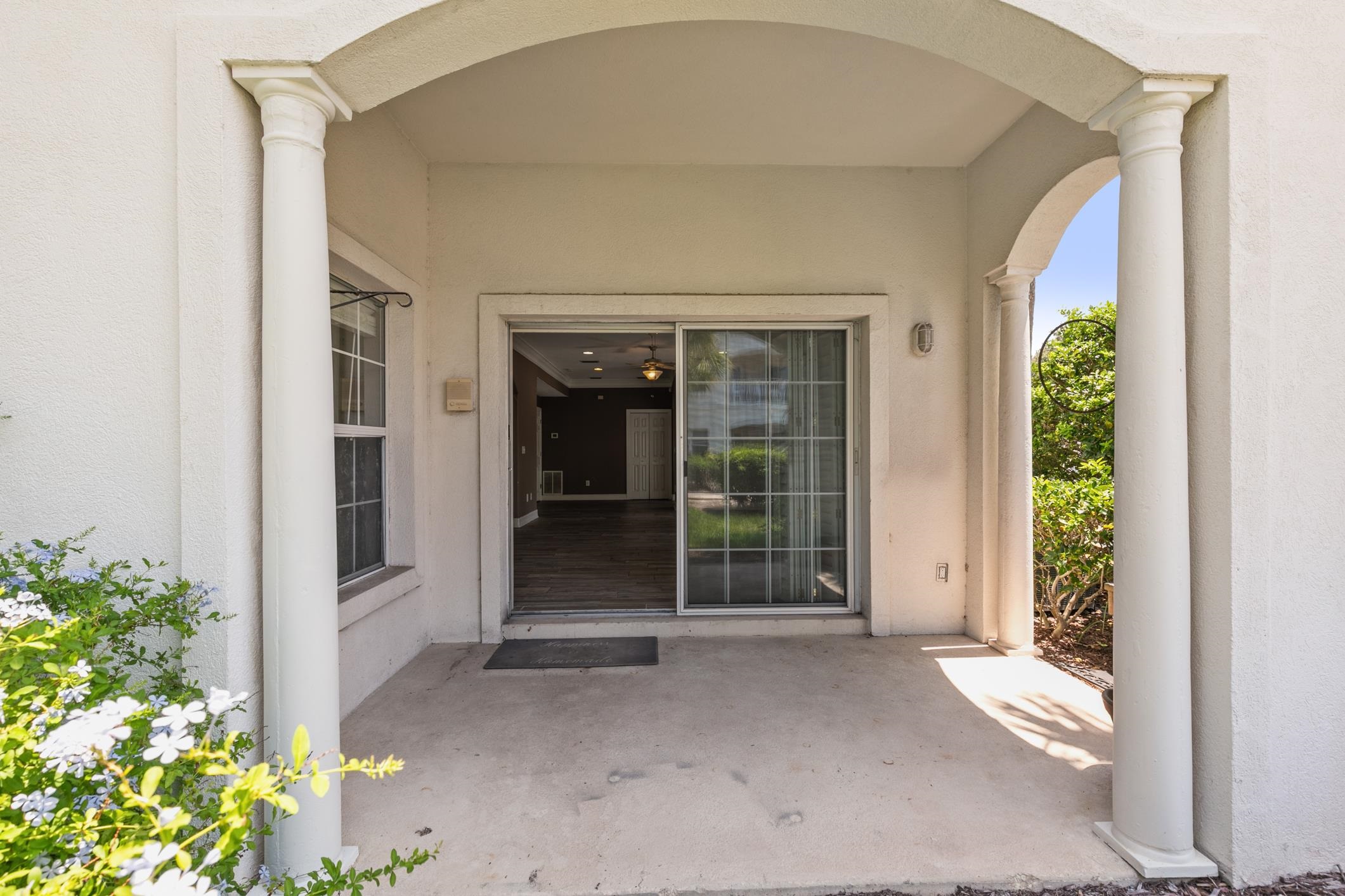 301 Royal Caribbean Ct