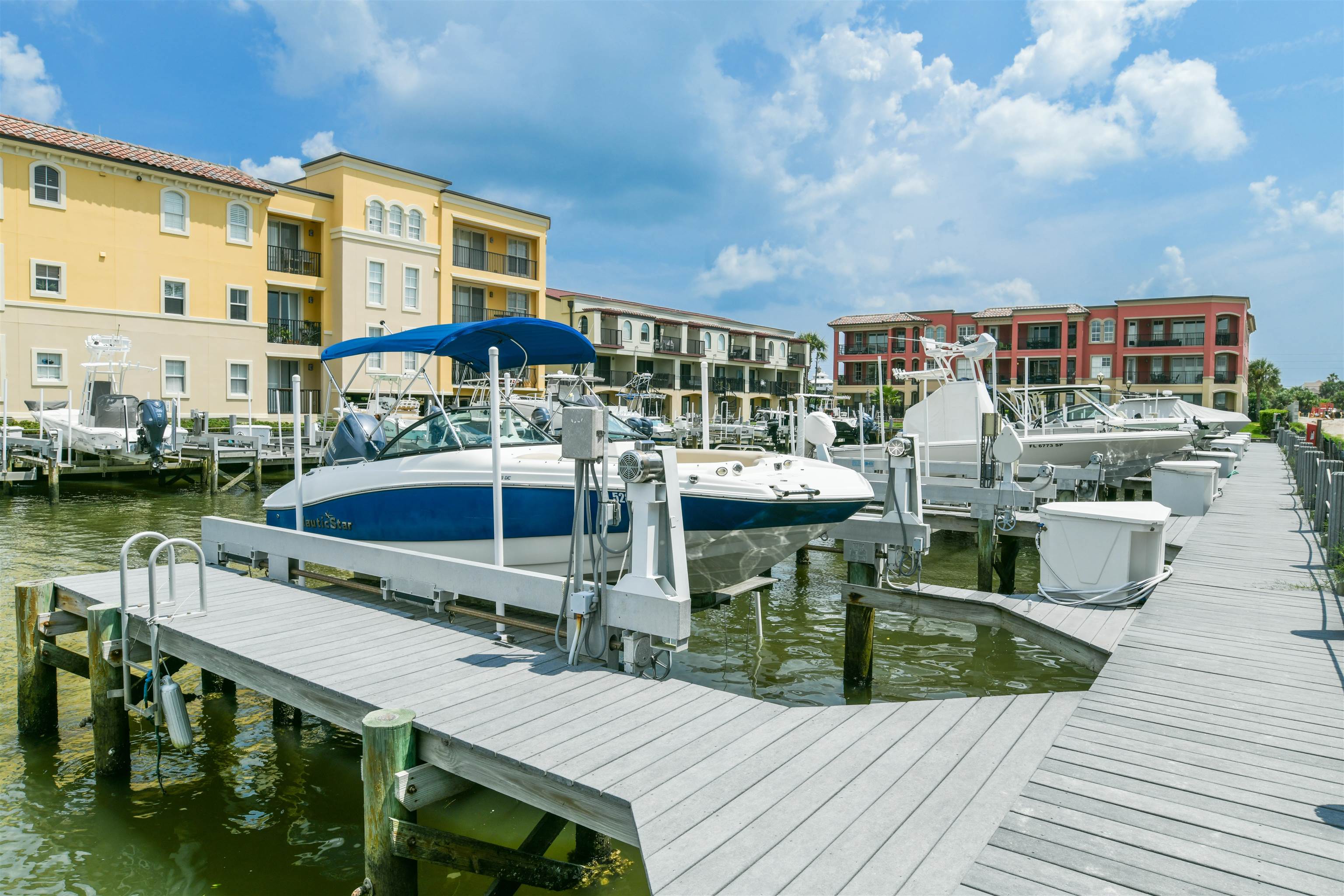 115 Sunset Harbor Way #202 (Boat slip/garage) Unit: 202