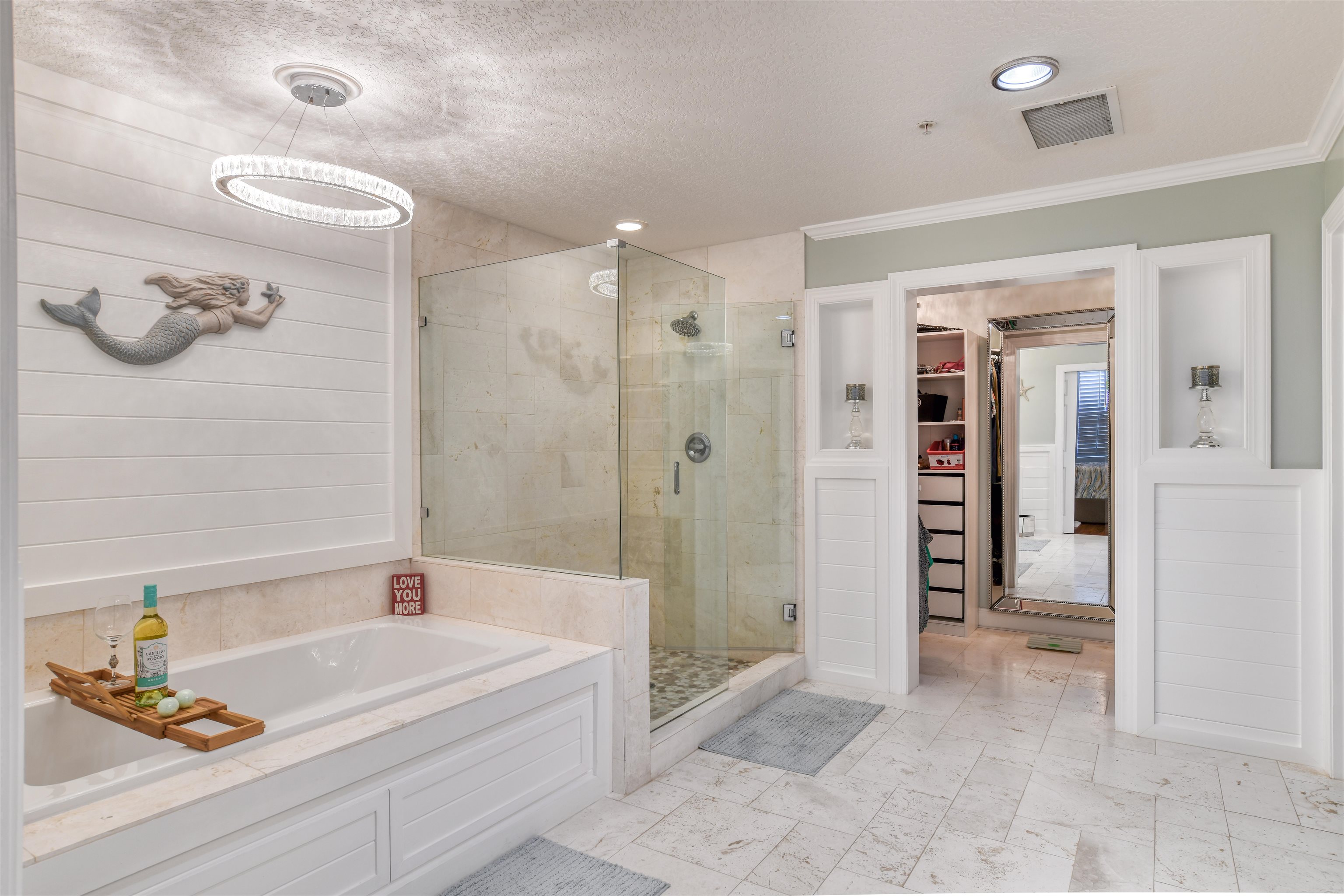 115 Sunset Harbor Way #202 (Boat slip/garage) Unit: 202