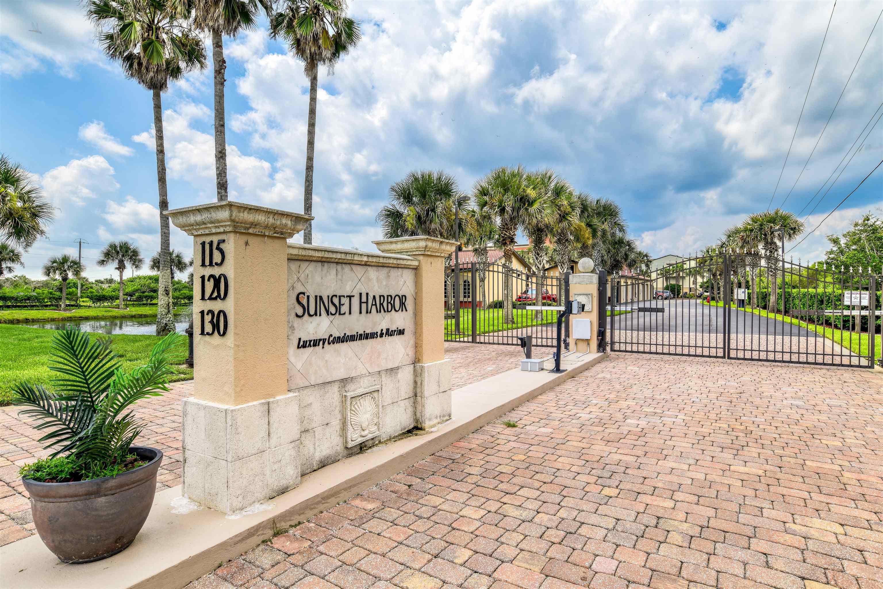 115 Sunset Harbor Way #202 (Boat slip/garage) Unit: 202