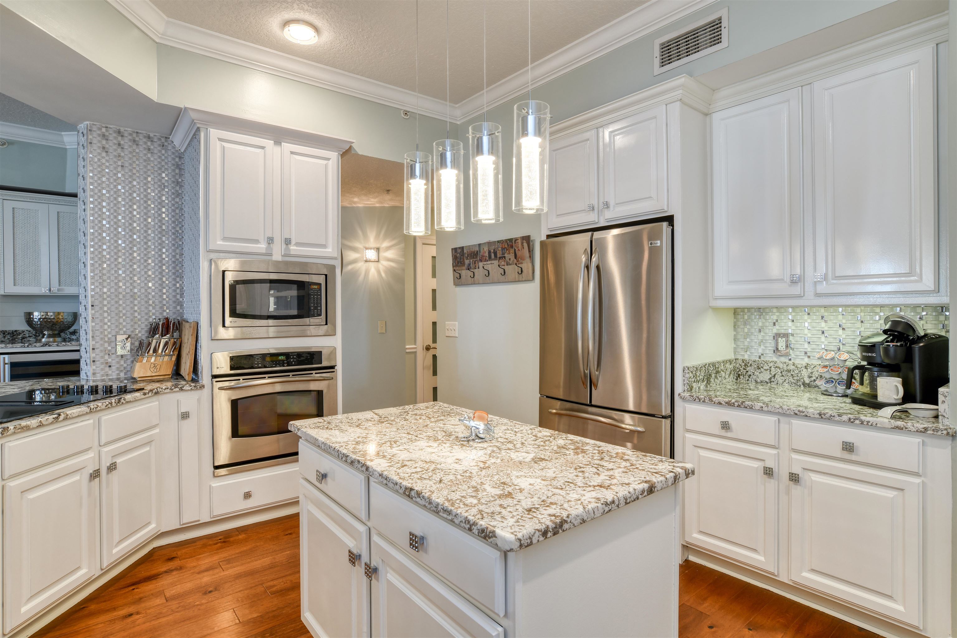 115 Sunset Harbor Way #202 (Boat slip/garage) Unit: 202
