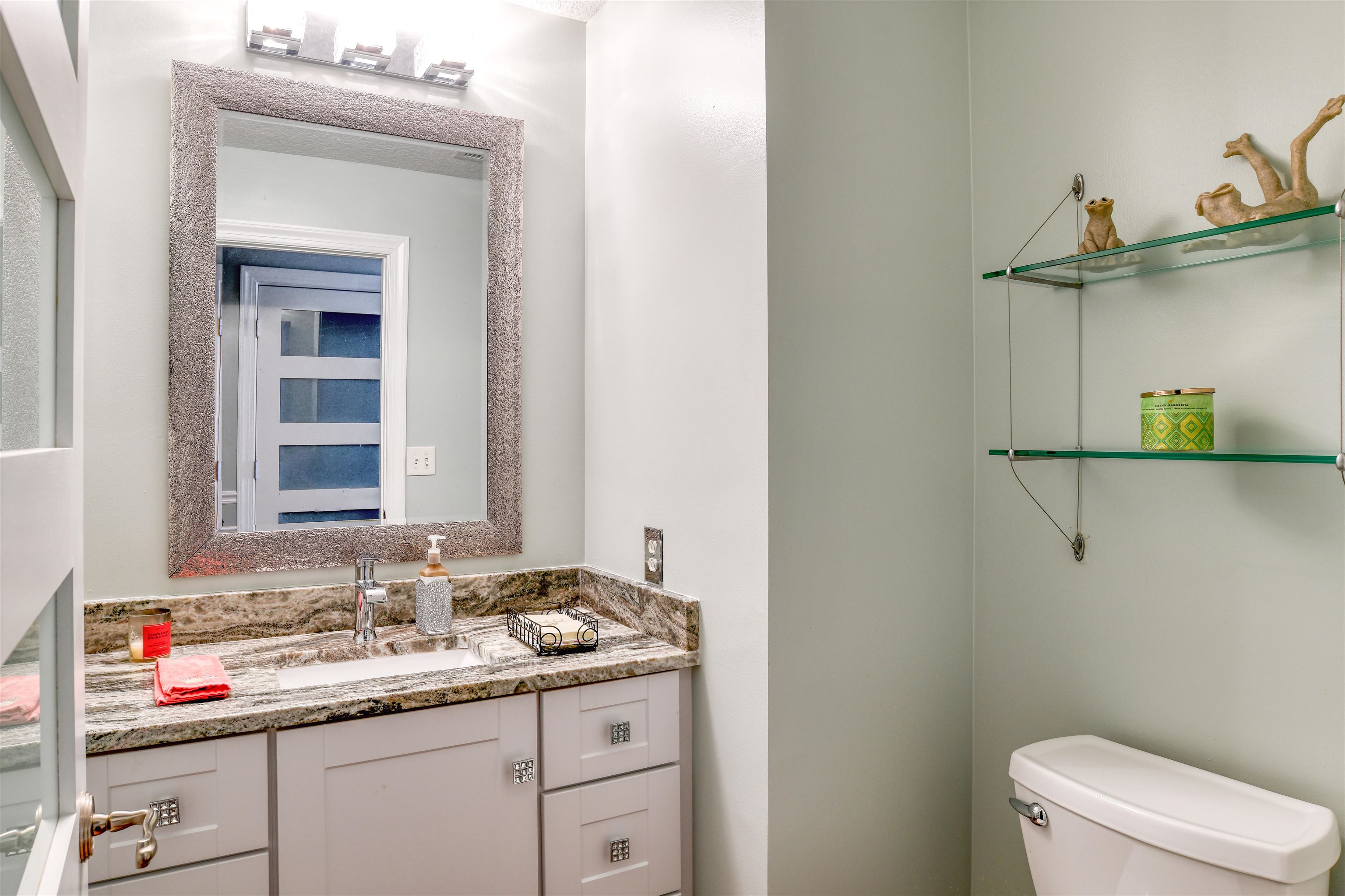 115 Sunset Harbor Way #202 (Boat slip/garage) Unit: 202