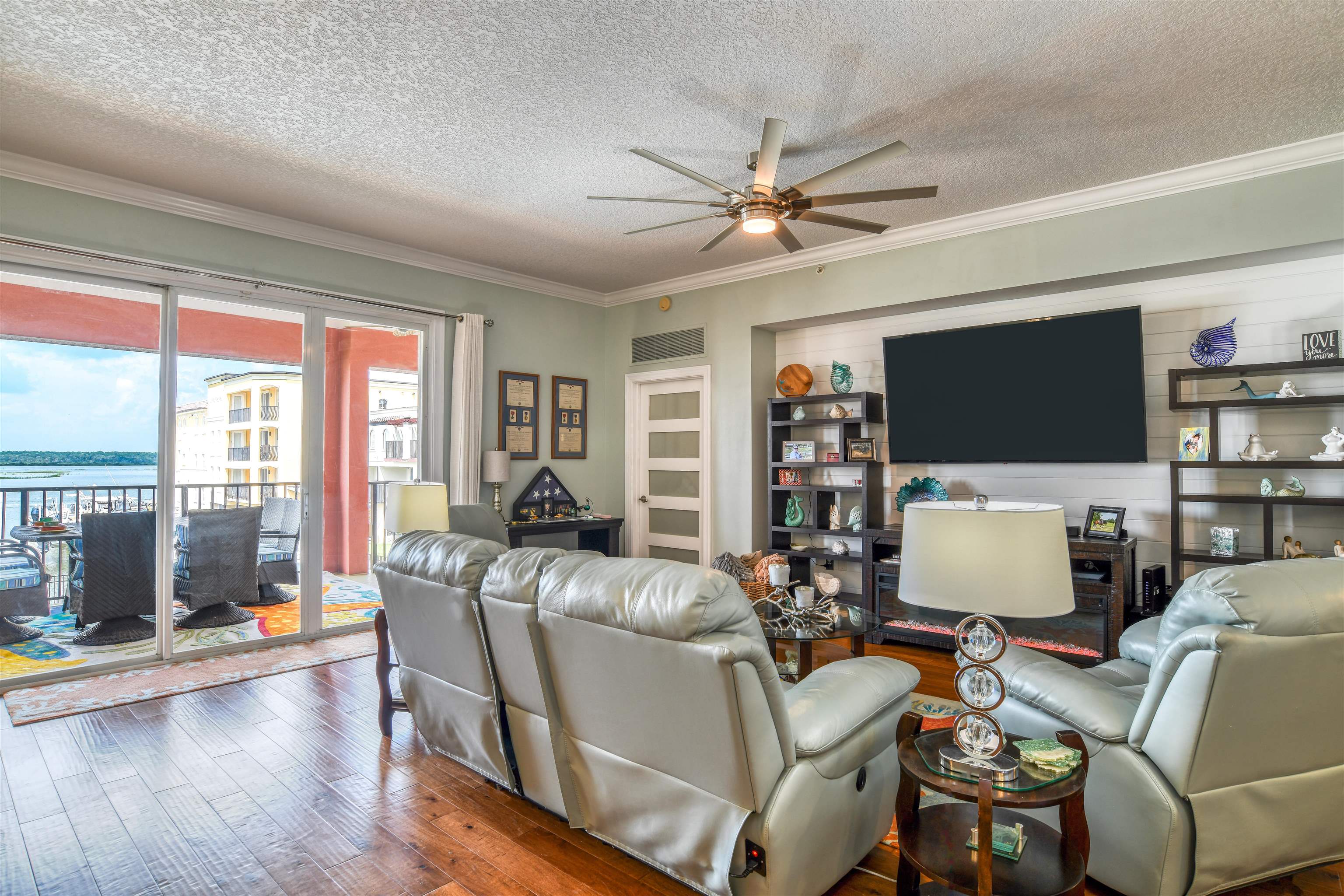 115 Sunset Harbor Way #202 (Boat slip/garage) Unit: 202