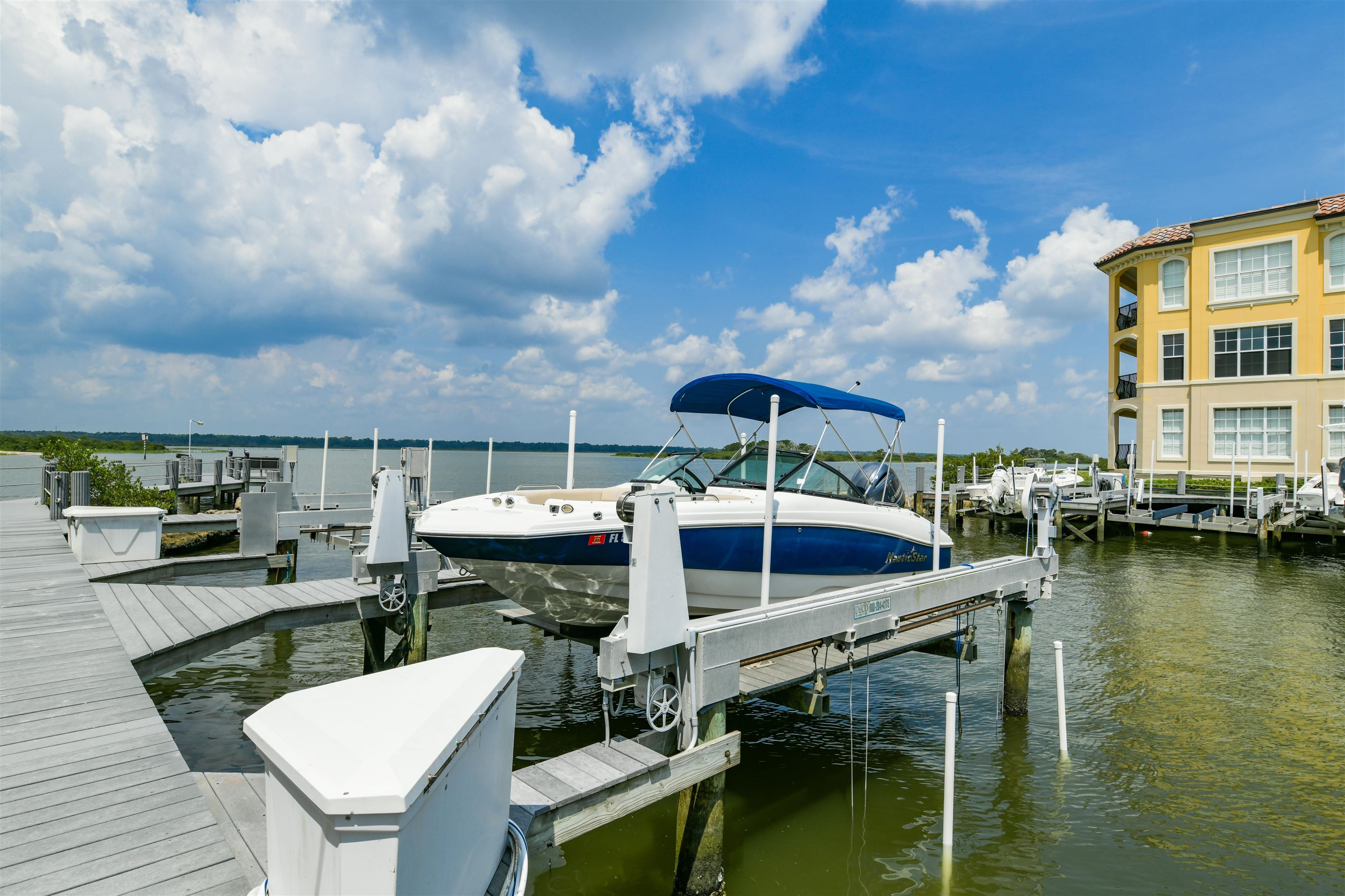 115 Sunset Harbor Way #202 (Boat slip/garage) Unit: 202