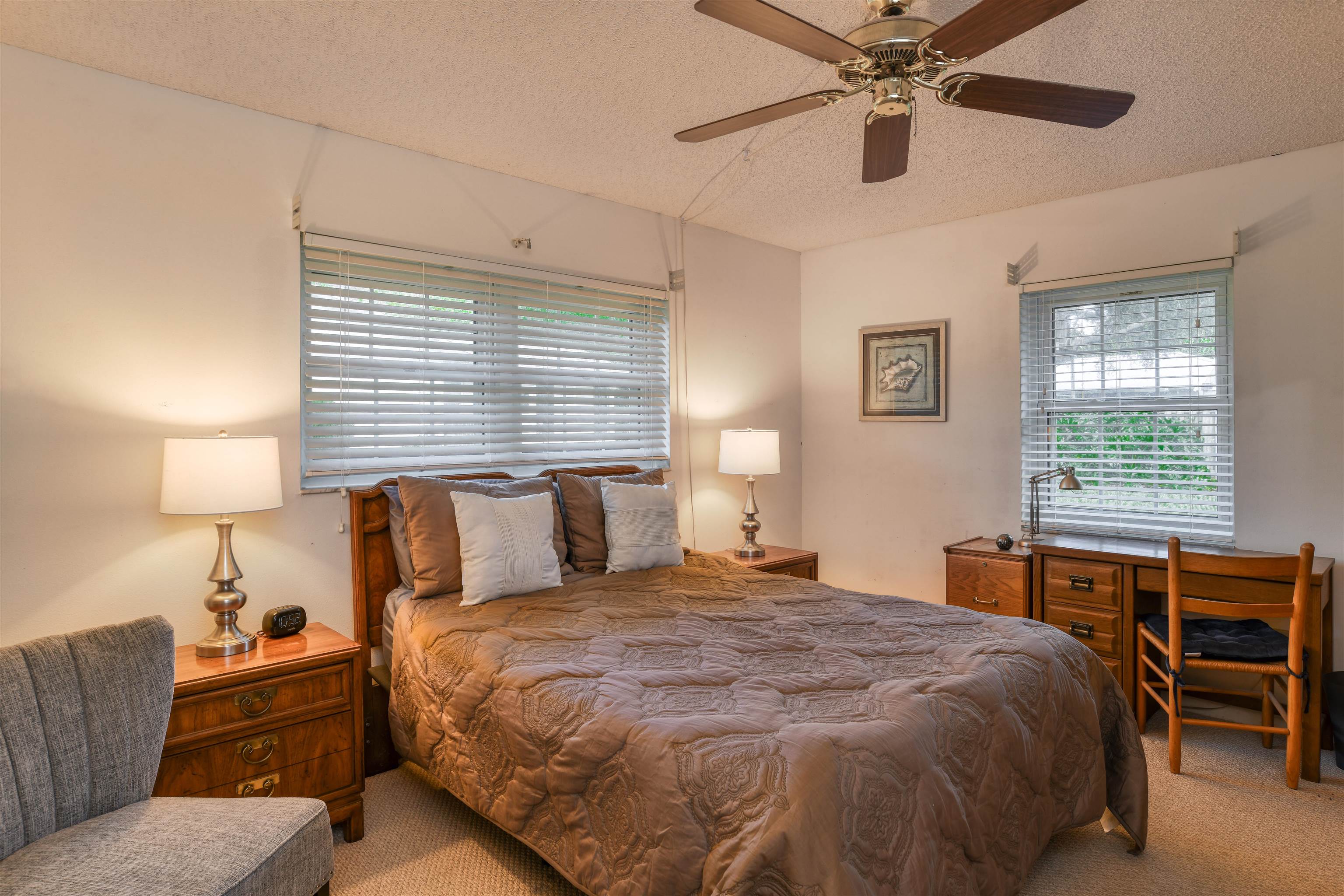 929 Alcala Dr