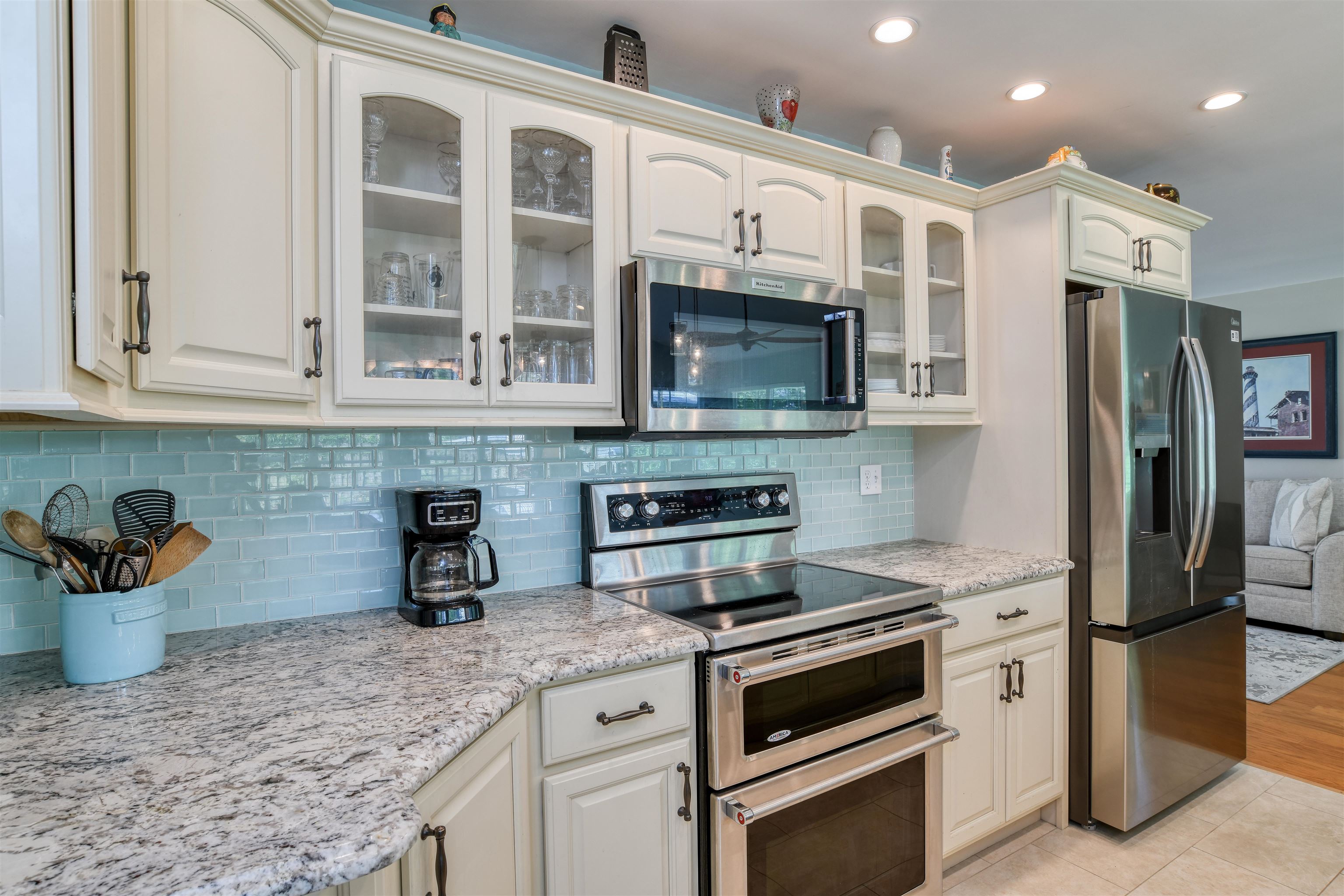 929 Alcala Dr