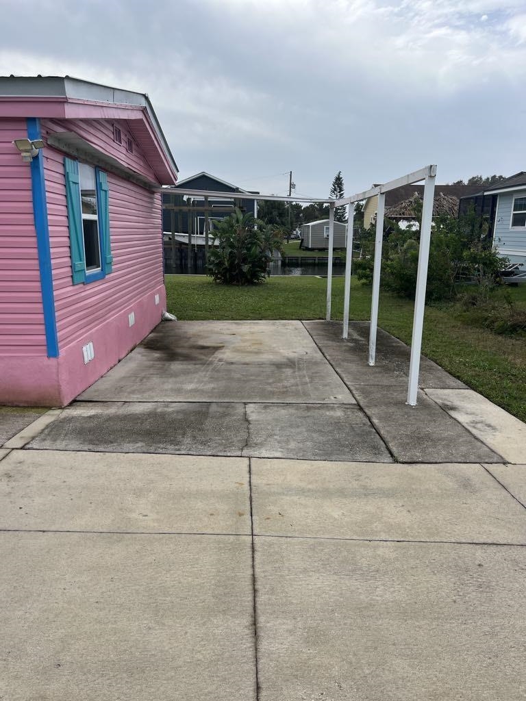 273 Basque Road