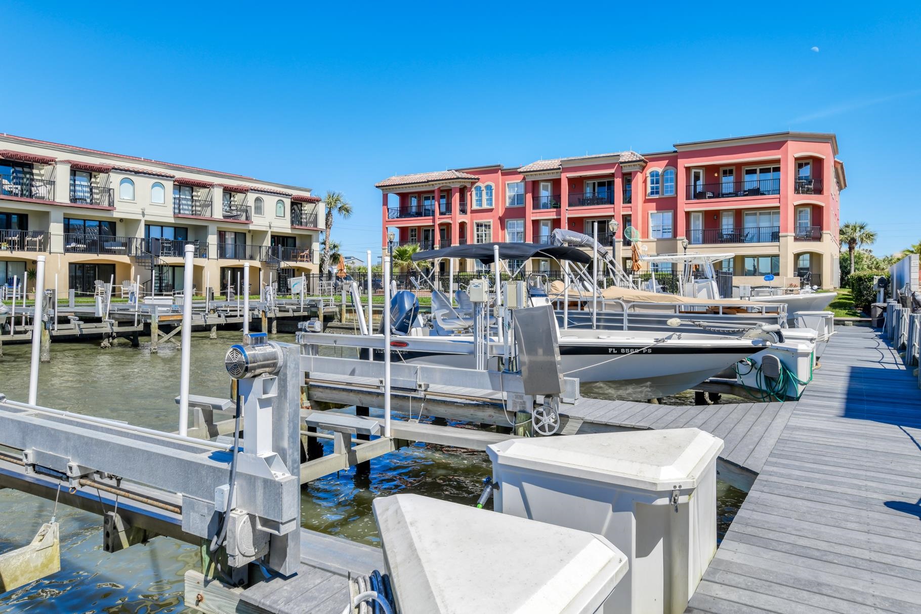 115 Sunset Harbor Way Unit C-301 (Boat Slip/Garage) Unit: C-301