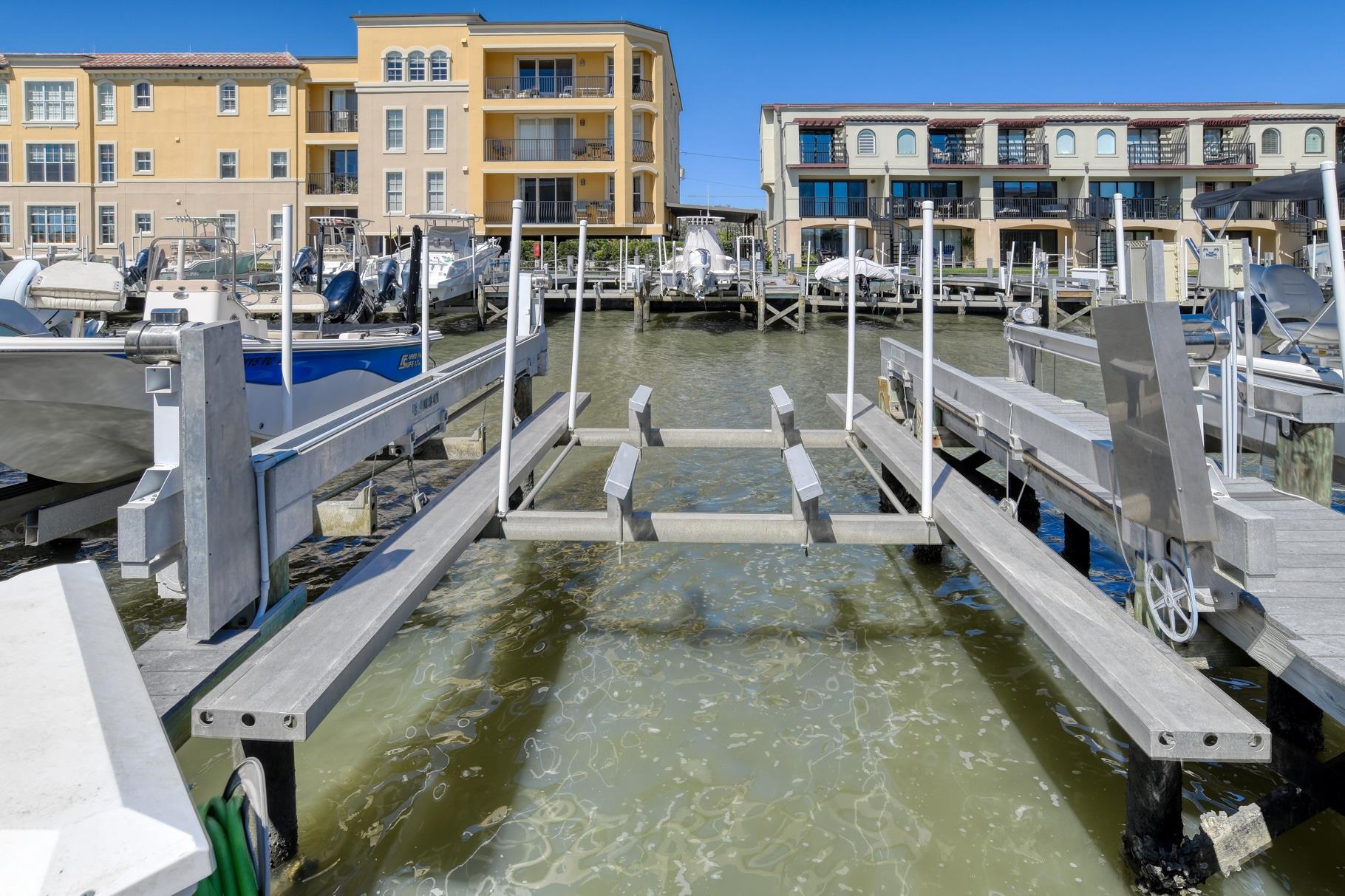 115 Sunset Harbor Way Unit C-301 (Boat Slip/Garage) Unit: C-301