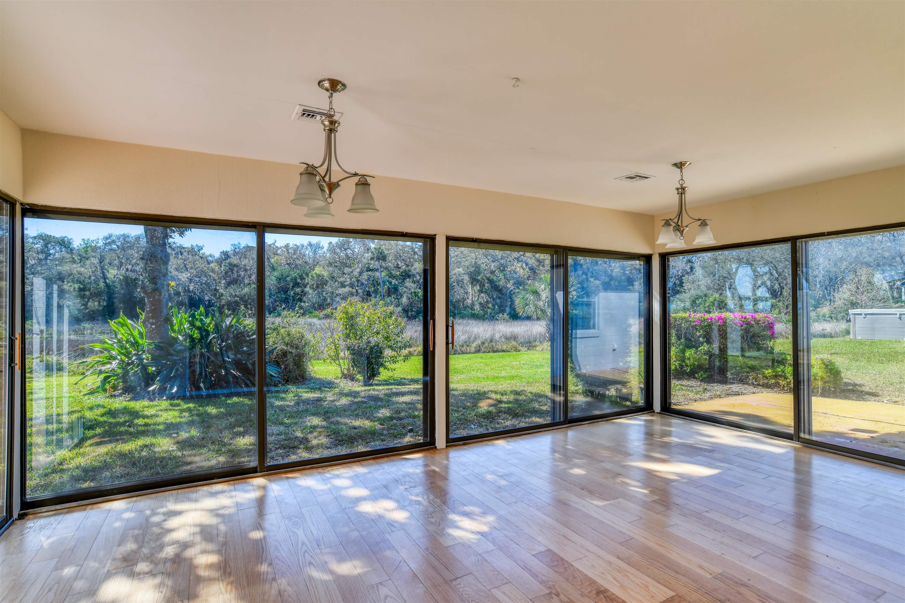 916 Alcala DR