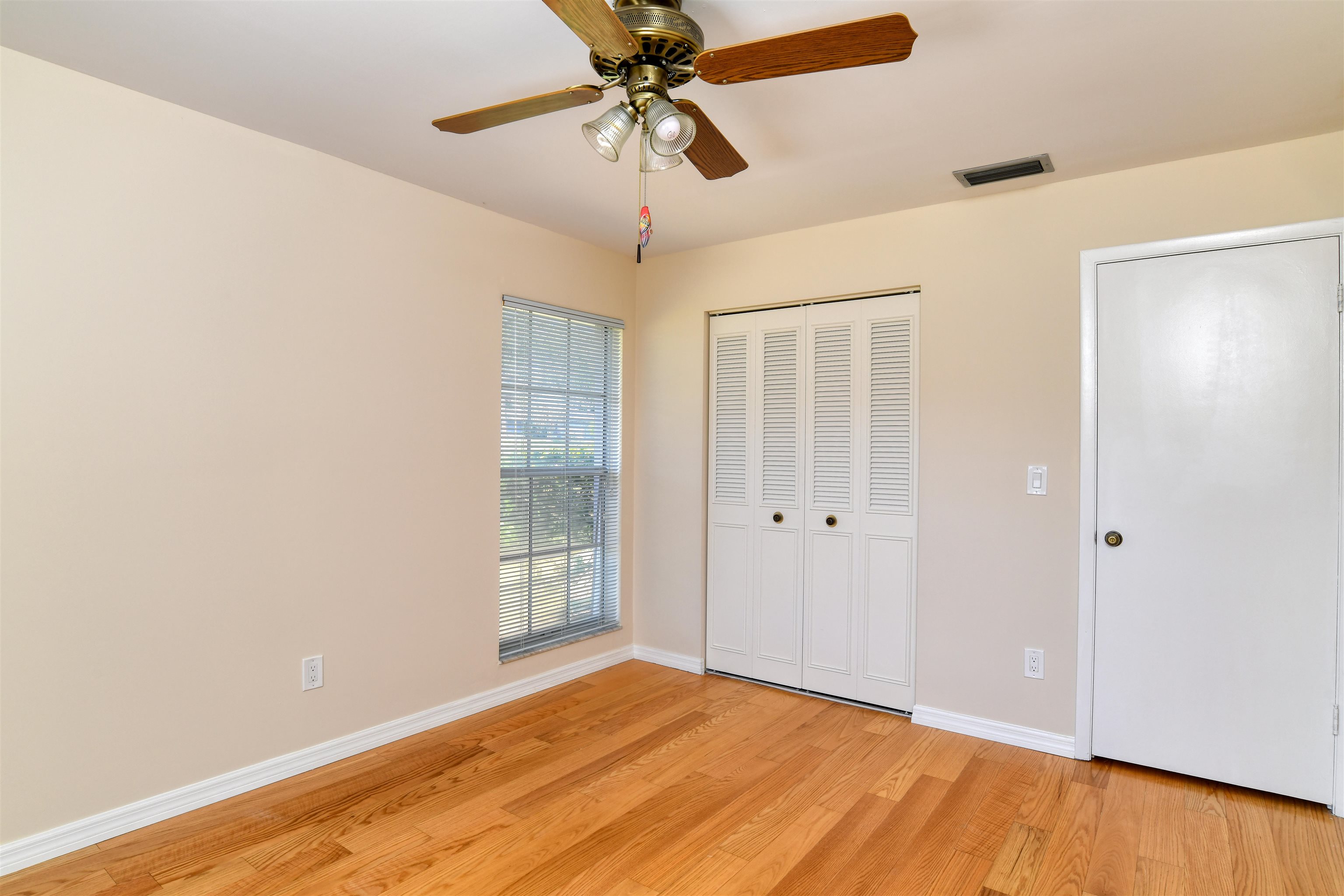 916 Alcala DR