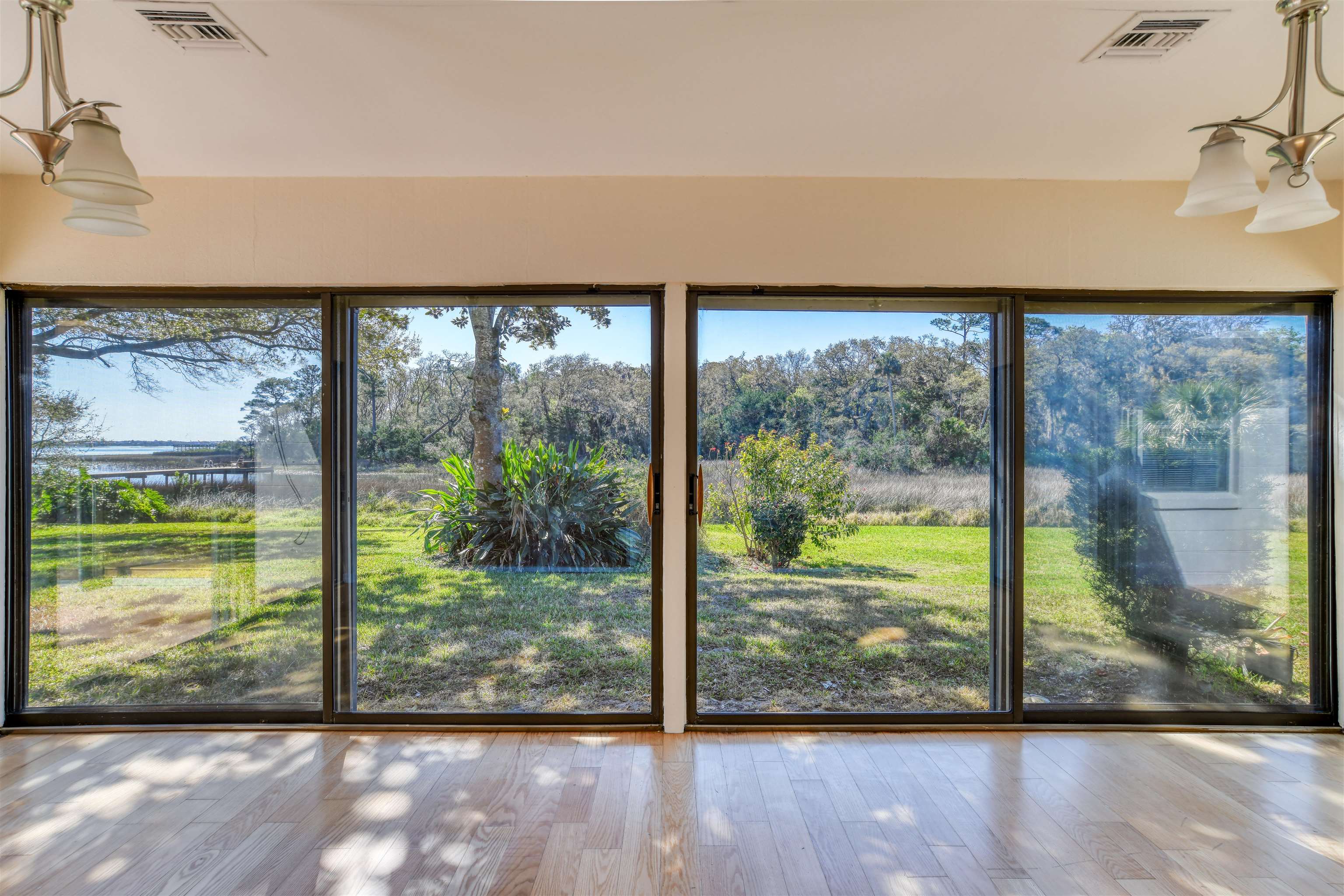 916 Alcala DR