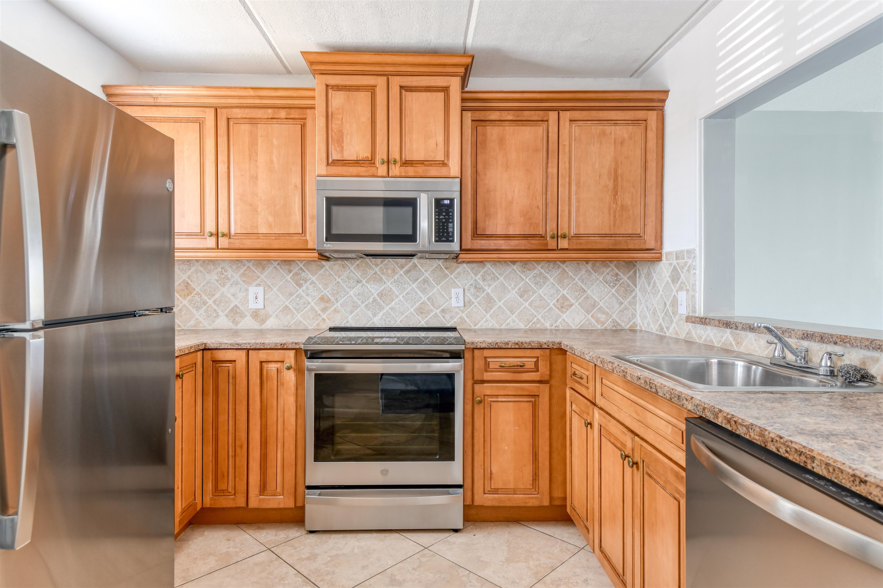 8550 S A1A #331