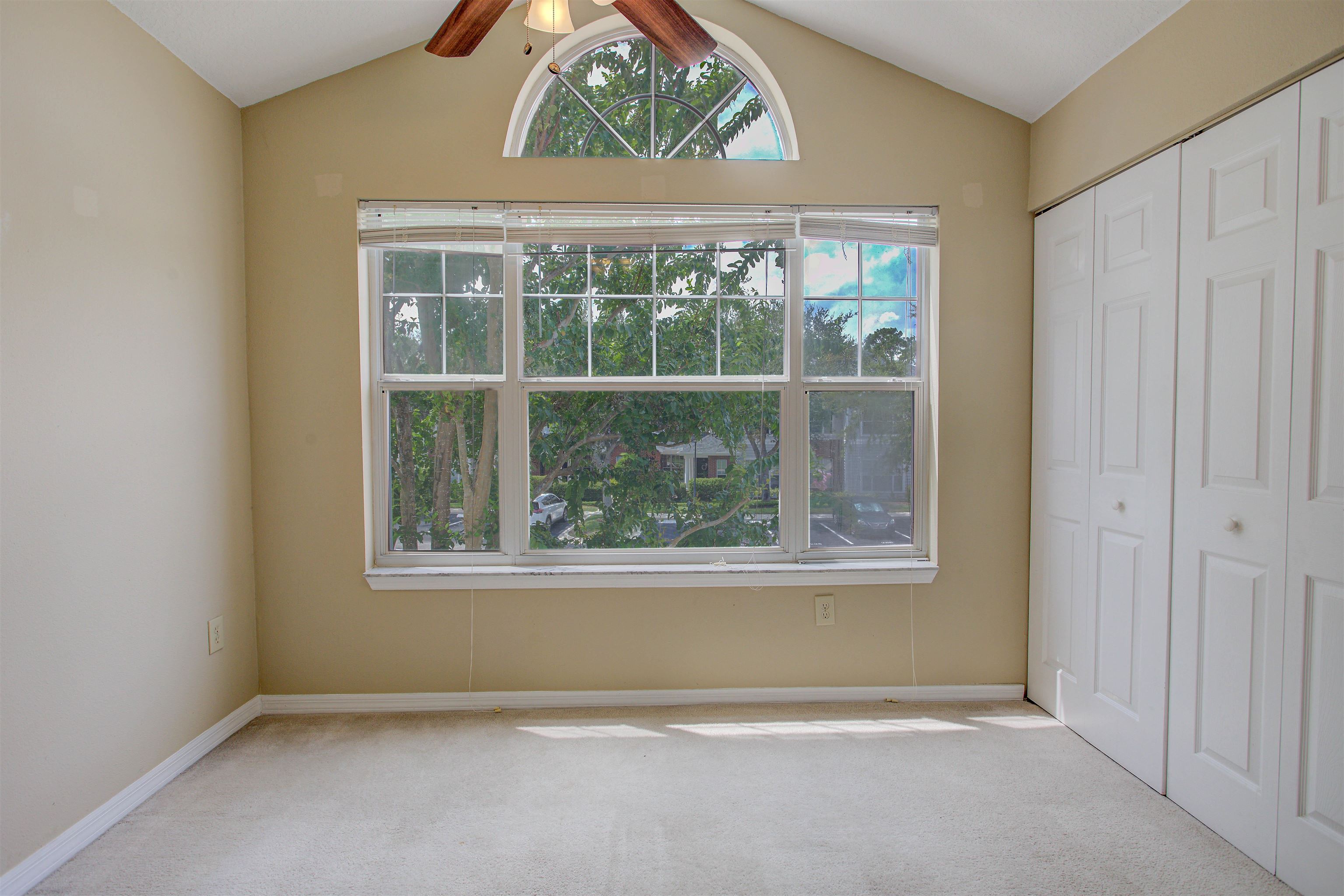 28212 Harbour Vista Cir