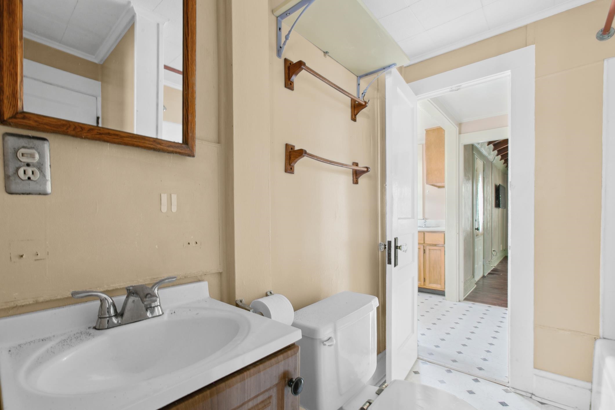 31 & 33 Magnolia Dr