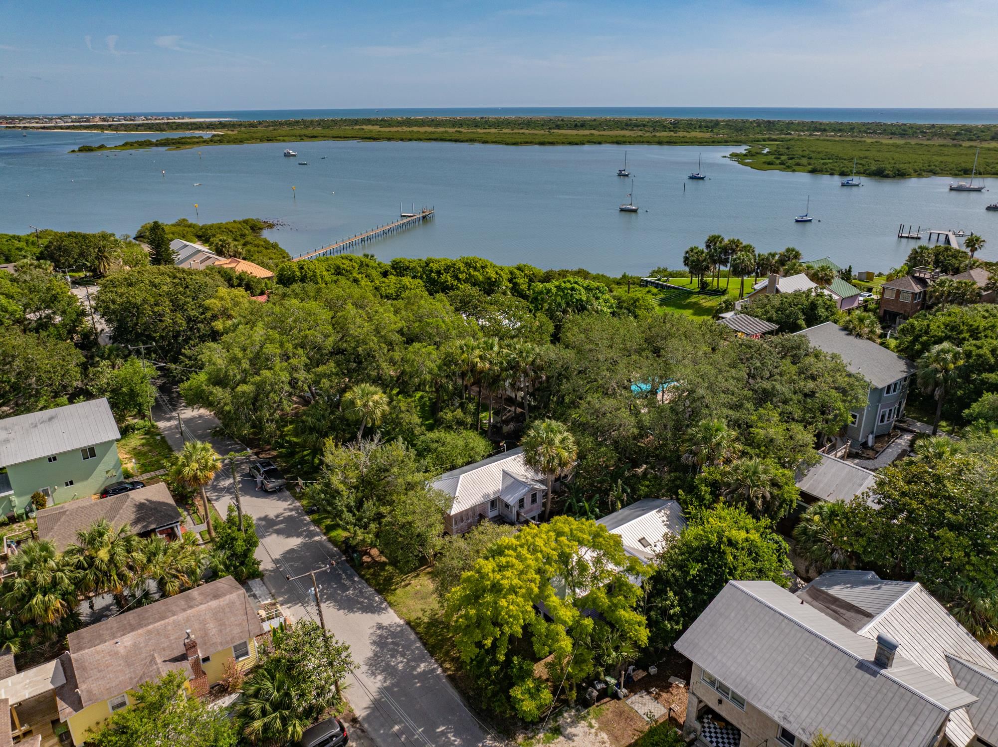 31 & 33 Magnolia Dr