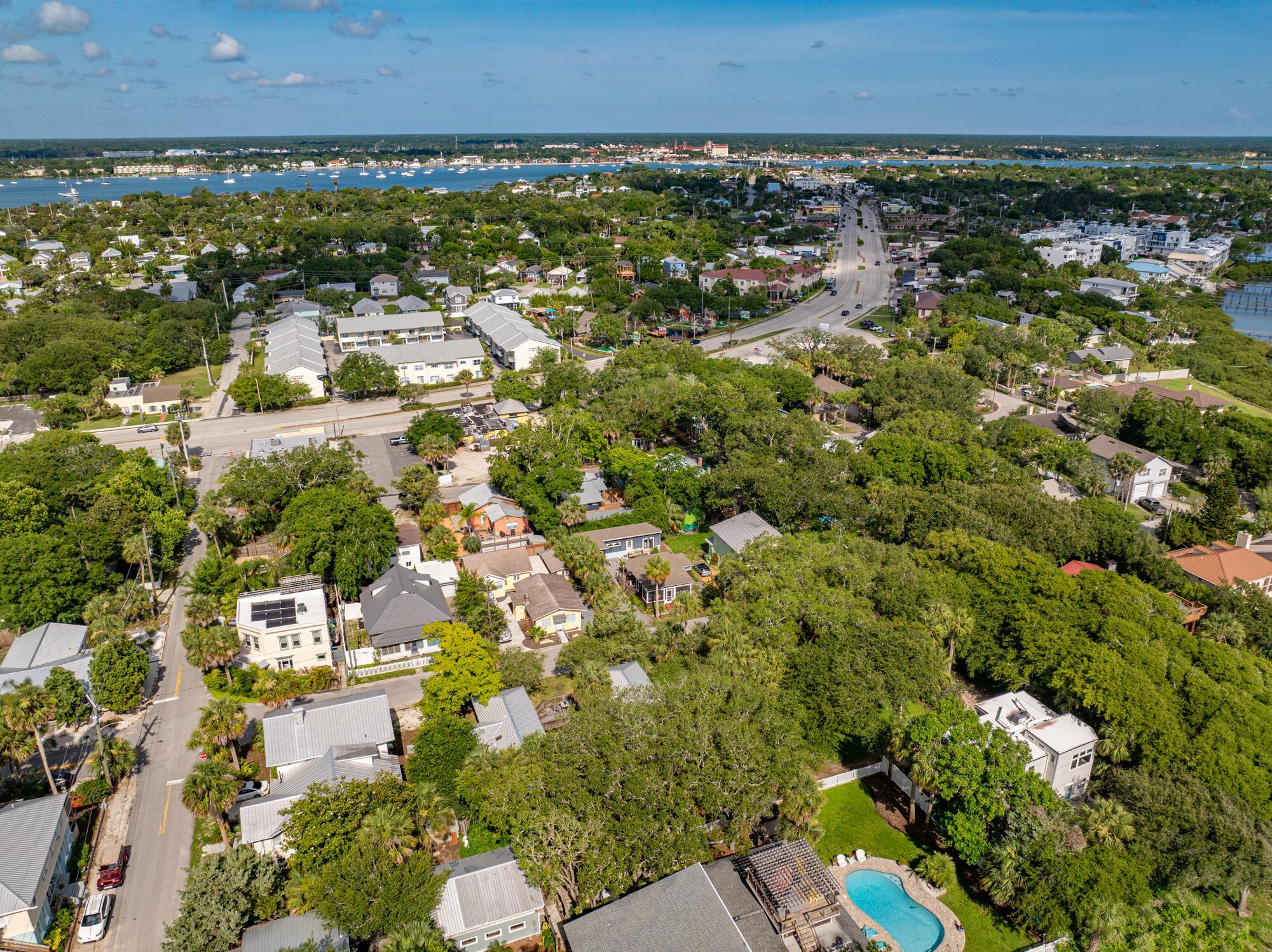 31 & 33 Magnolia Dr