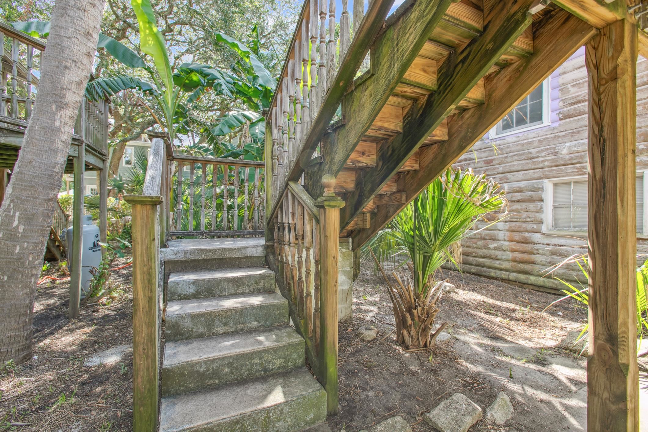 31 & 33 Magnolia Dr