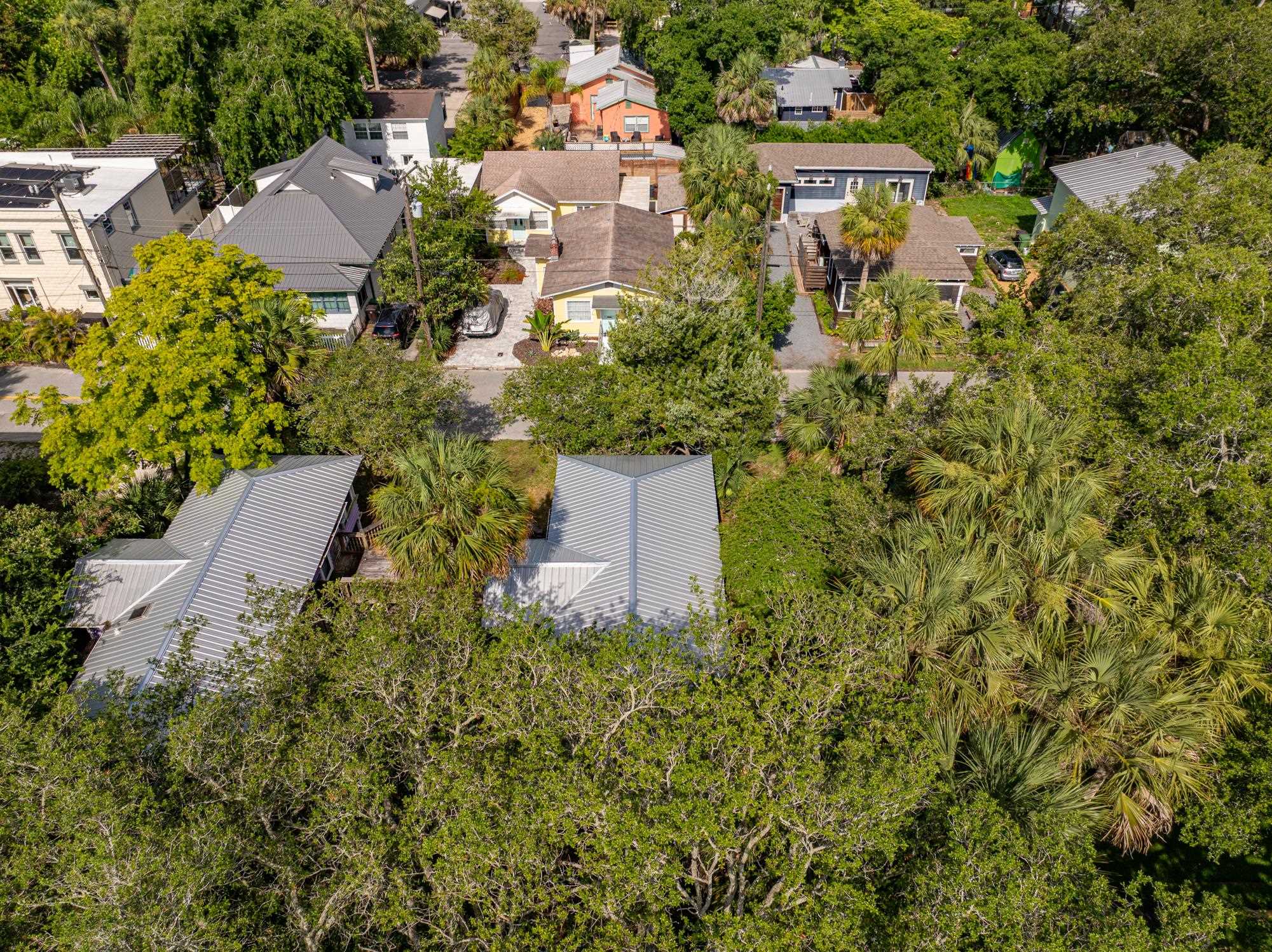 31 & 33 Magnolia Dr