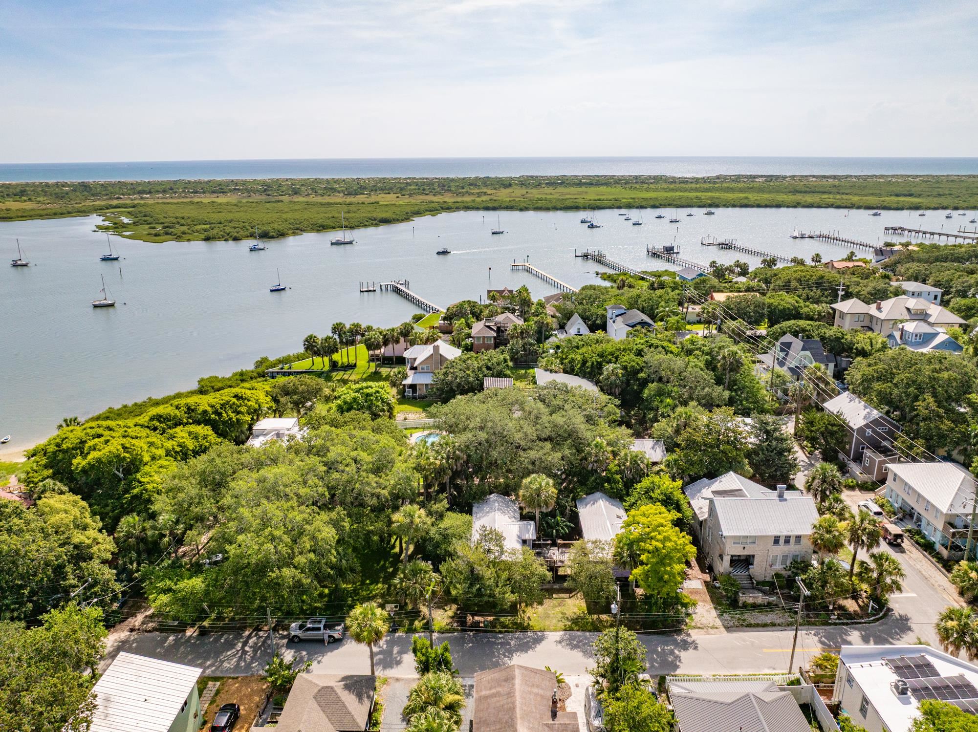 31 & 33 Magnolia Dr