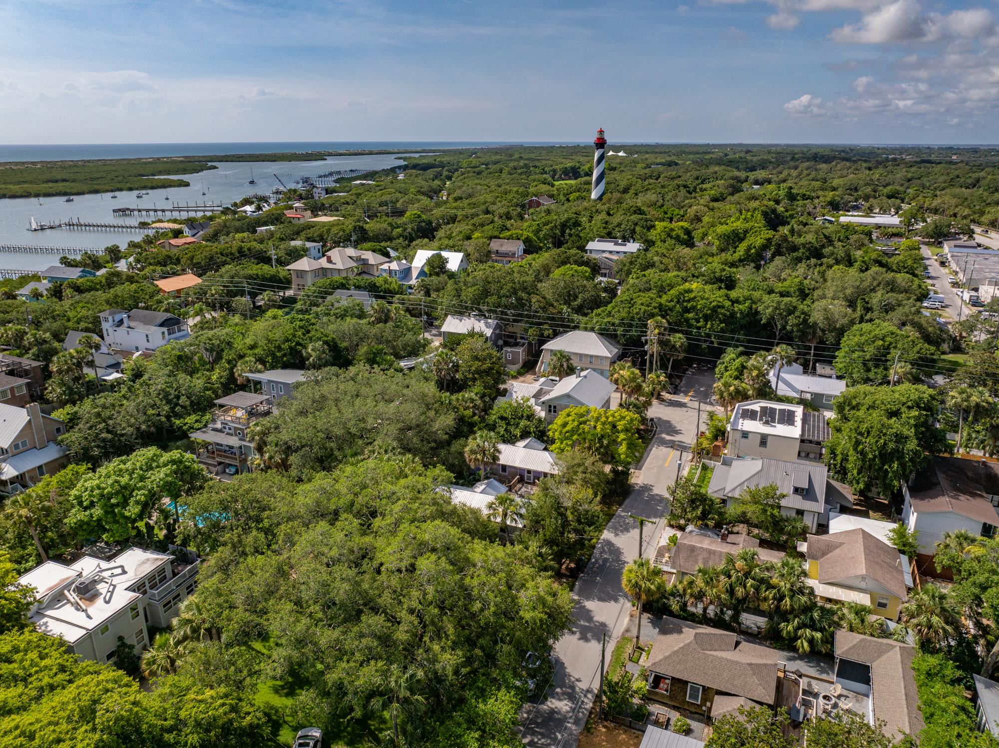 31 & 33 Magnolia Dr