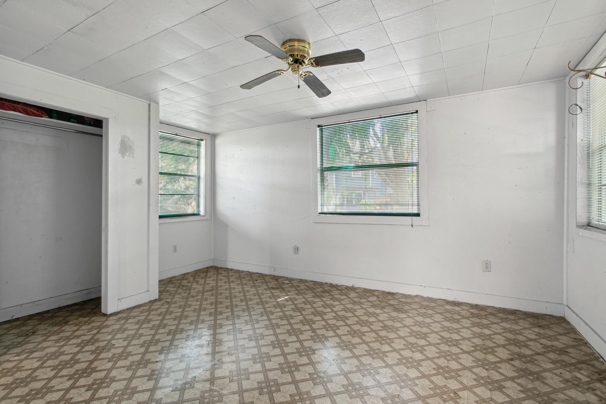 31 & 33 Magnolia Dr