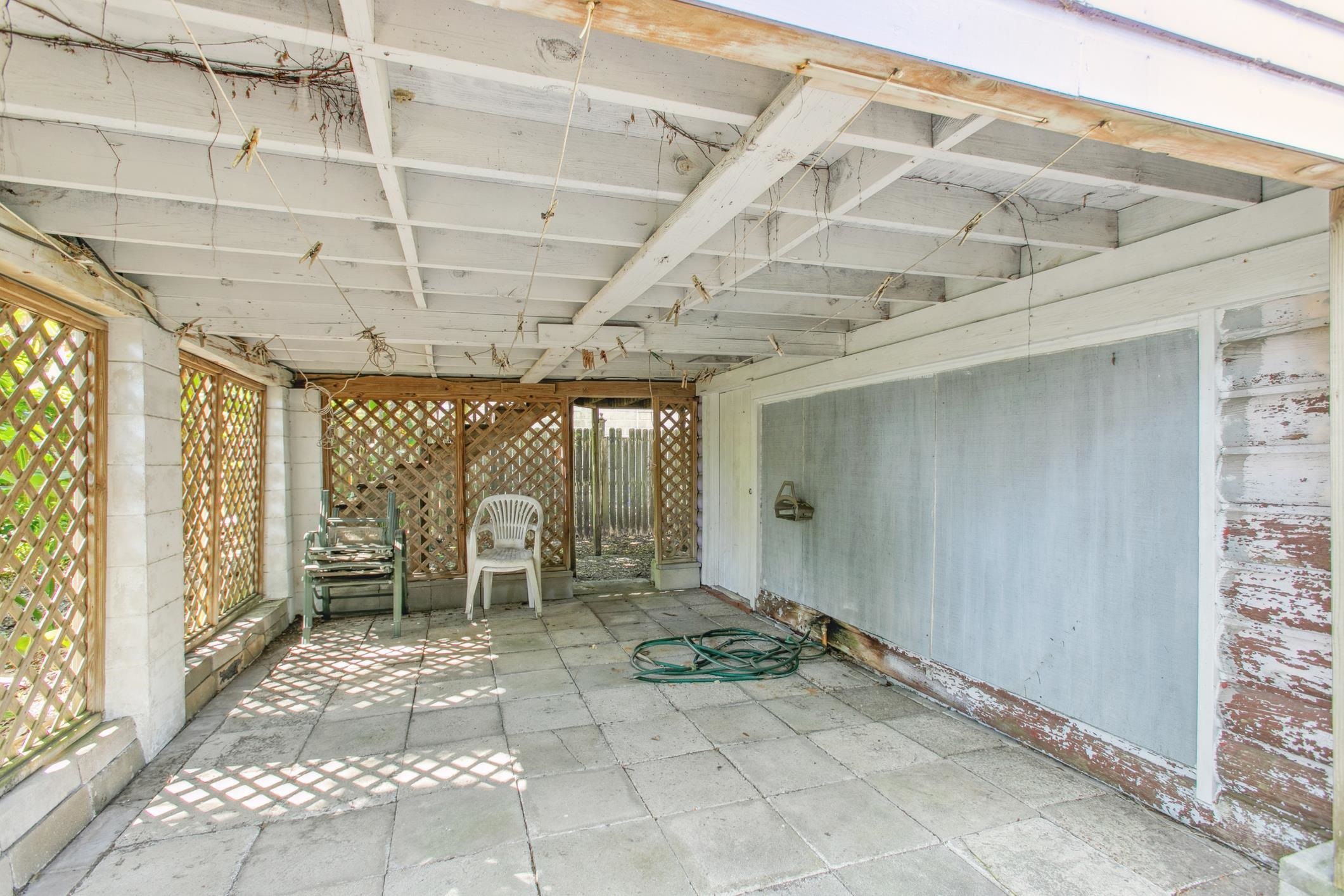31 & 33 Magnolia Dr