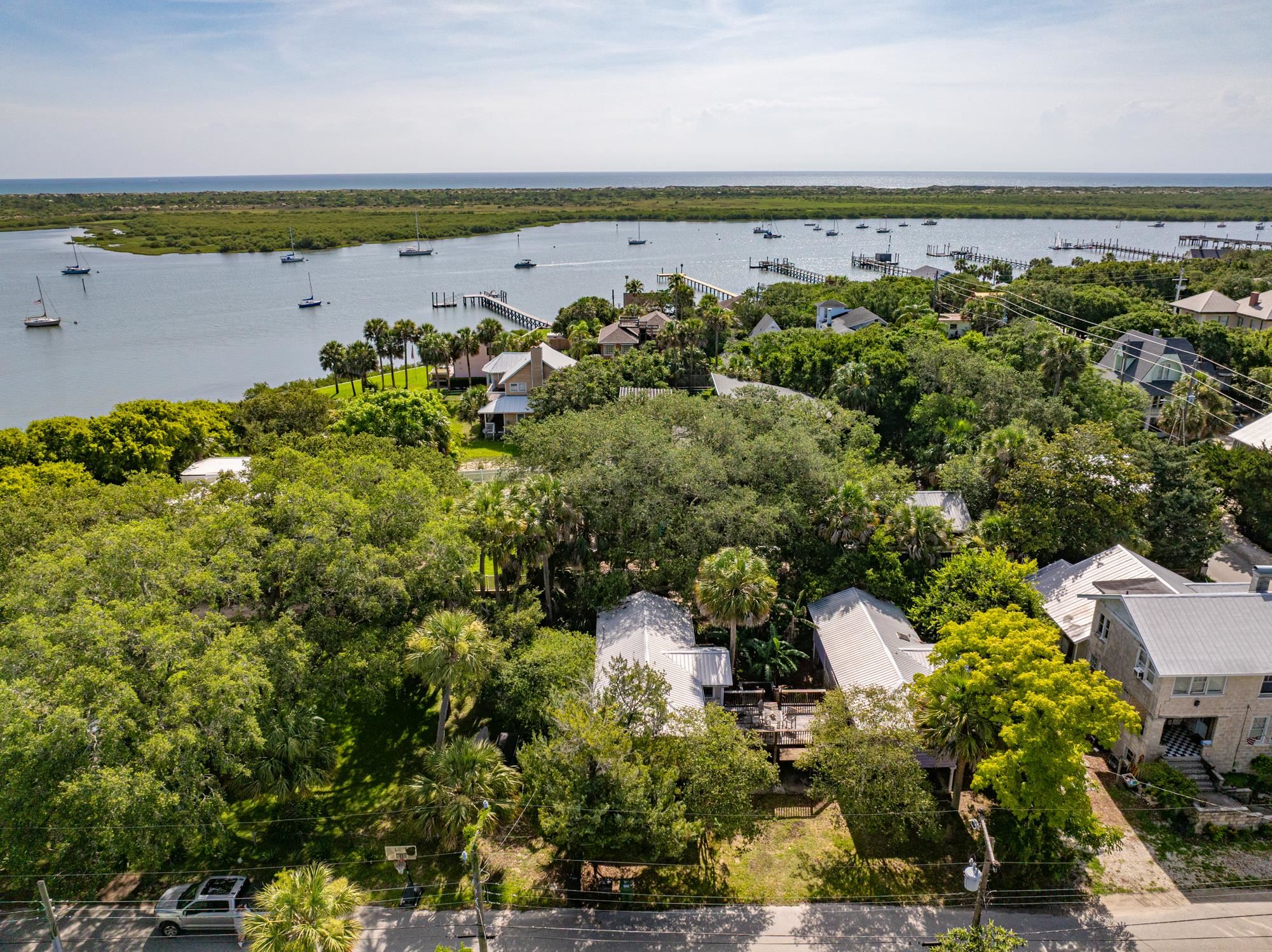 31 & 33 Magnolia Dr