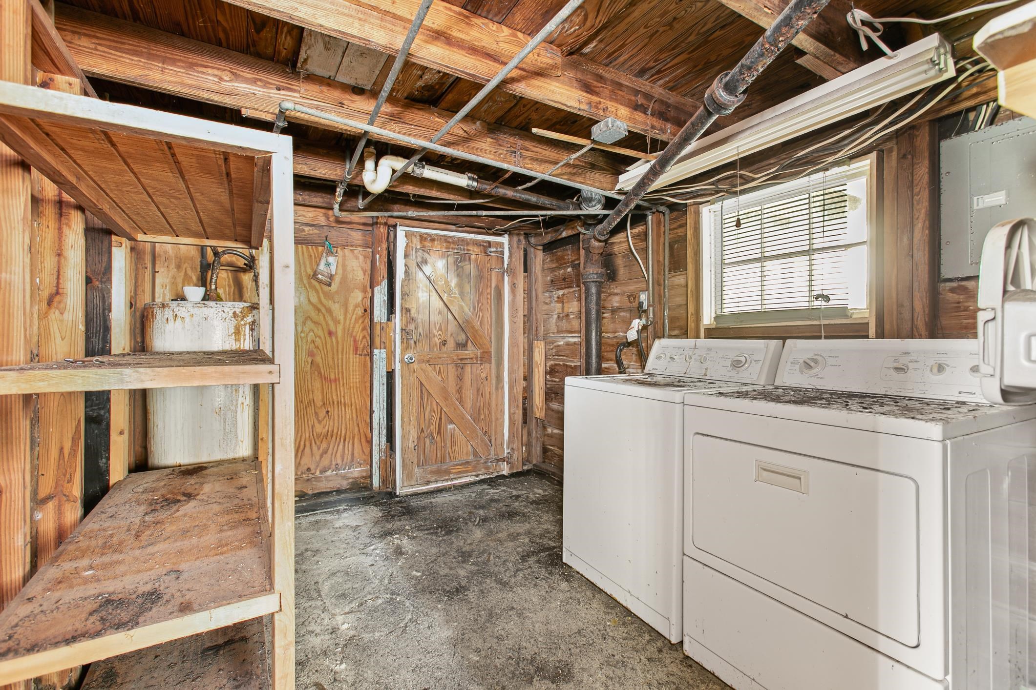 31 & 33 Magnolia Dr
