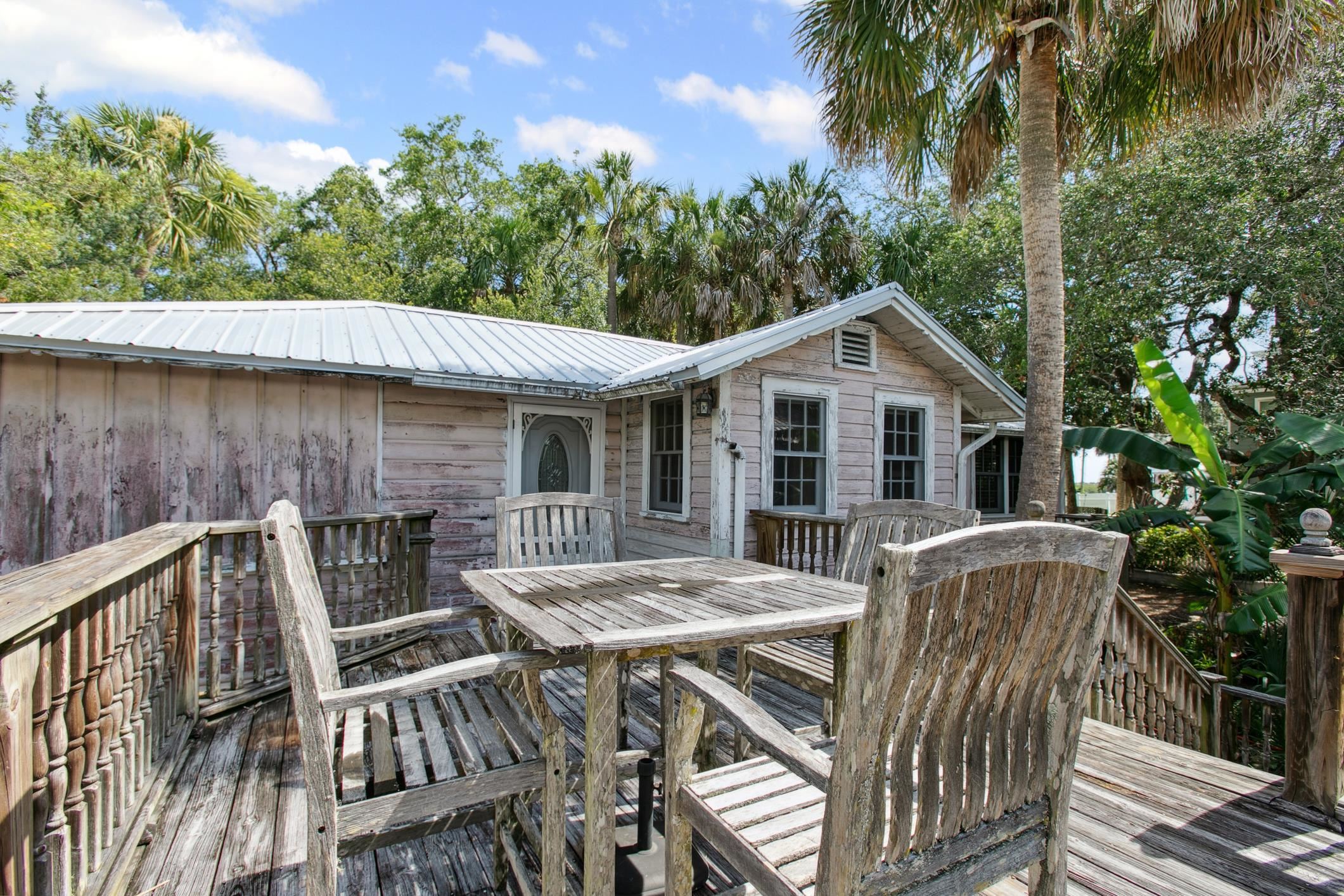 31 & 33 Magnolia Dr